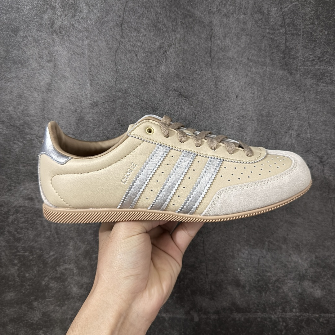 【渠道纯原版】Adidas Originals Changle系列 阿迪达斯 三叶草 百搭低帮休闲运动板鞋 KJ3961 市场最高版本 完美还原zp细节，注意区别市场任何版本，完全不是一路货色‼️ 全鞋原材料打造，无任何色差，正确鞋型，后跟港宝材料定型，正确微透生胶大底，反口内里头层细腻小牛皮，纸板中底 鞋垫背胶，侧面正确烫金压印字母，所有细节完美还原‼️ 尺码：35 36 36.5 37 38 38.5 39 40 40.5 41 42 42.5 43 44 44.5 45-选品中心