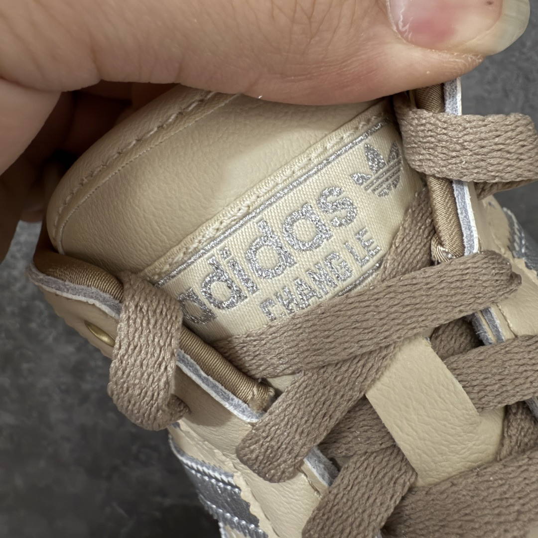 图片[5]-【渠道纯原版】Adidas Originals Changle系列 阿迪达斯 三叶草 百搭低帮休闲运动板鞋 KJ3961 市场最高版本 完美还原zp细节，注意区别市场任何版本，完全不是一路货色‼️ 全鞋原材料打造，无任何色差，正确鞋型，后跟港宝材料定型，正确微透生胶大底，反口内里头层细腻小牛皮，纸板中底 鞋垫背胶，侧面正确烫金压印字母，所有细节完美还原‼️ 尺码：35 36 36.5 37 38 38.5 39 40 40.5 41 42 42.5 43 44 44.5 45-选品中心