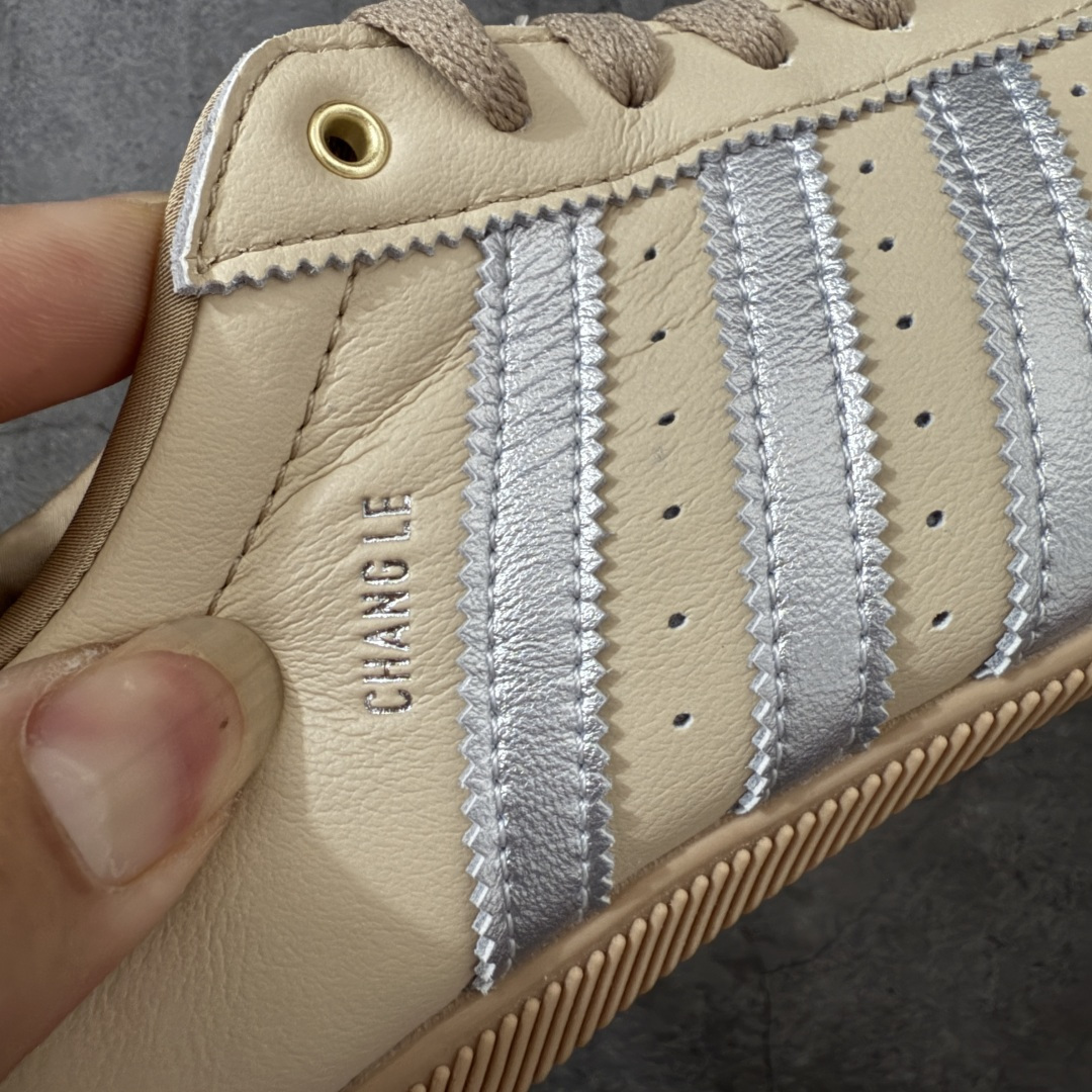 图片[3]-【渠道纯原版】Adidas Originals Changle系列 阿迪达斯 三叶草 百搭低帮休闲运动板鞋 KJ3961 市场最高版本 完美还原zp细节，注意区别市场任何版本，完全不是一路货色‼️ 全鞋原材料打造，无任何色差，正确鞋型，后跟港宝材料定型，正确微透生胶大底，反口内里头层细腻小牛皮，纸板中底 鞋垫背胶，侧面正确烫金压印字母，所有细节完美还原‼️ 尺码：35 36 36.5 37 38 38.5 39 40 40.5 41 42 42.5 43 44 44.5 45-选品中心