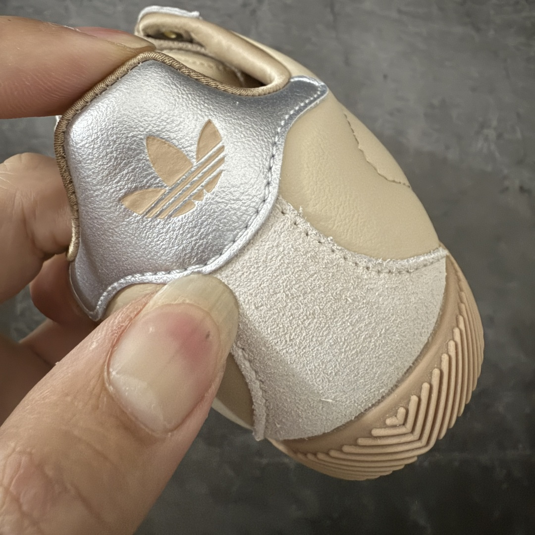 图片[2]-【渠道纯原版】Adidas Originals Changle系列 阿迪达斯 三叶草 百搭低帮休闲运动板鞋 KJ3961 市场最高版本 完美还原zp细节，注意区别市场任何版本，完全不是一路货色‼️ 全鞋原材料打造，无任何色差，正确鞋型，后跟港宝材料定型，正确微透生胶大底，反口内里头层细腻小牛皮，纸板中底 鞋垫背胶，侧面正确烫金压印字母，所有细节完美还原‼️ 尺码：35 36 36.5 37 38 38.5 39 40 40.5 41 42 42.5 43 44 44.5 45-选品中心