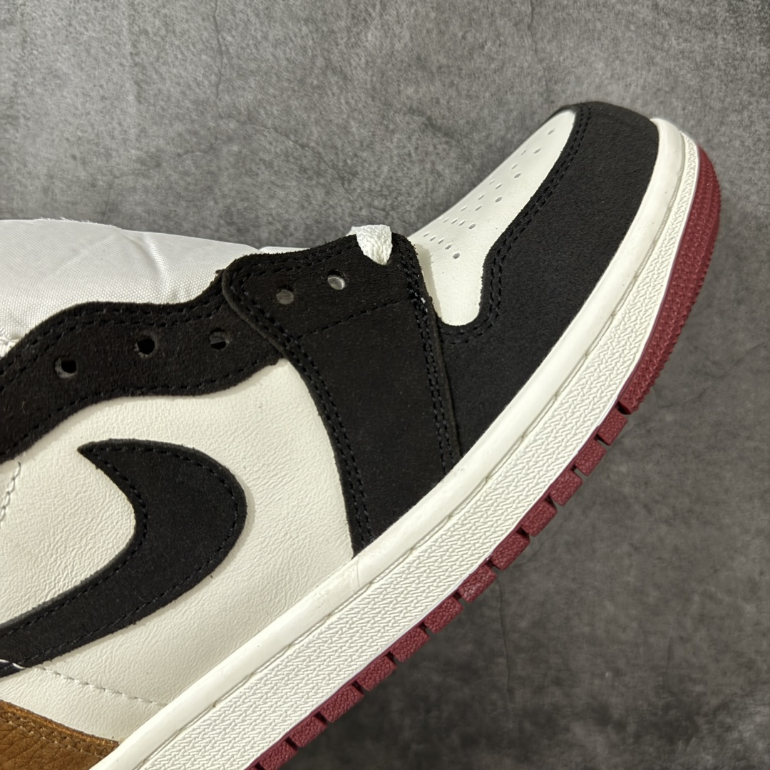 图片[6]-【KZ纯原】Air Jordan AJ1 Retro High 高帮 黑摩卡2.0 外贸特供批次 新配色不断更新开发 全套原纸板楦头开发 确保原汁原味 完美呈现一代版型 一比一鞋头弧度高度鞋身弧度 此版本只针对中端市场 细节品控鞋型随意秒杀市面同价位 鞋型完美 不臃肿别扭 头层皮料加持 用料绝不含糊 进口玻璃冲刀皮料裁剪零毛边 电脑针车工艺 超高鞋面清洁度 最高QC检验标准 控制溢胶瑕疵 原盒原配 飞翼3D高频深度立体 工艺方面大到整体鞋型 漏斗收腰 底线拉帮 LOGO立体程度 小到针眼排布 载片对称 冲孔效果 鞋标规范 鞋垫背胶等等 无一不是口碑收割 每双都是一个回头客 货号：DZ5485-201 尺码：36 36.5 37.5 38 38.5 39 40 40.5 41 42 42.5 43 44 44.5 45 46 47.5-选品中心