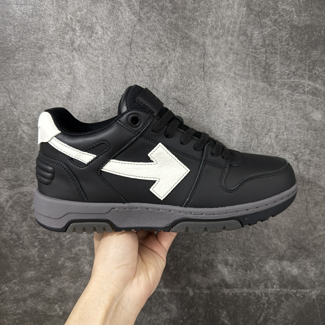 【原厂版】OFF-WHITE Out Of Office OW低帮时尚板鞋 白绿 全新版本 大厂出货 全头层软质皮料 质感满分💯 细节描述市场货 配件齐全 杨幂同款 由经典配色打造 箭头符号、ZipTie 标签、1ogo印花等经典元素皆在此呈现 让人一眼明了 Off-White 的潮流身份 单品以黑白配色皮质制成 饰有品牌标志性 zip Tie 束线带吊牌 侧面饰有 Arrows 图案 展现出品牌对街头风格的偏爱 原厂原档案开发 原盒原标原厂头层皮料 官方原版设计 做工细节全方位对比原鞋 尺码：35 36 37 38 39 40 41 42 43 44 45 46 47-选品中心
