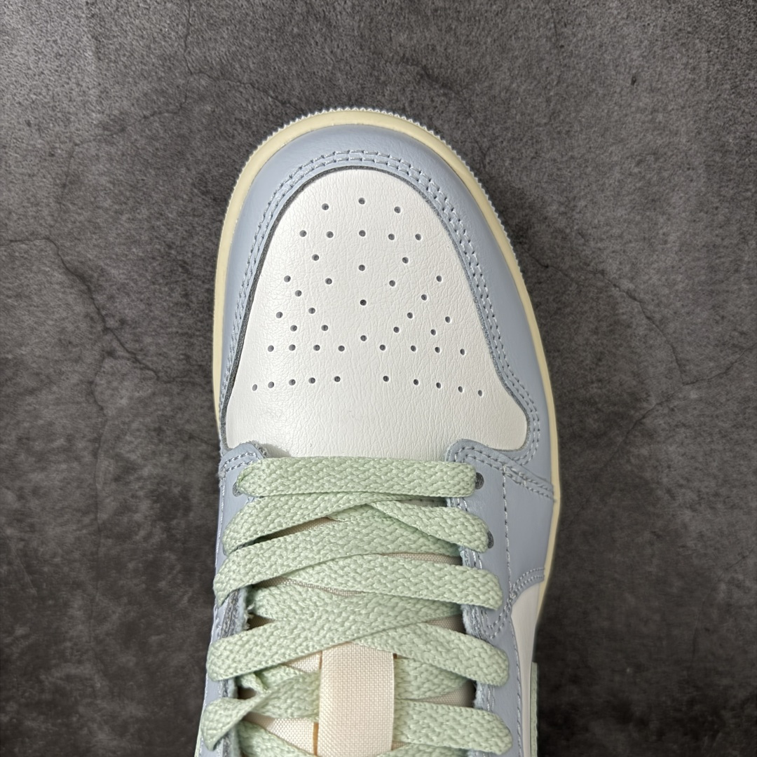 图片[5]-【DT纯原】Air Jordan Low AJ1 乔1马卡龙色 低帮文化休闲运动板鞋 DC0774-108  市面中低帮最具代表性版本没有之一 口碑大厂出品 品控大底版型不断改良更新 全套原纸板楦头开发 确保原汁原味 完美呈现版型 完美零毛边处理 原厂内置全掌气垫 价格定位良心 平台专用代工流水线出品 一眼公司既视感 拿到手的一瞬间就与众不同 碾压市面所有版本 全部原鞋开发 每一个配色都会采购原鞋确认细节 打破市面看图做货无好货之说 尺码：35.5-40-选品中心