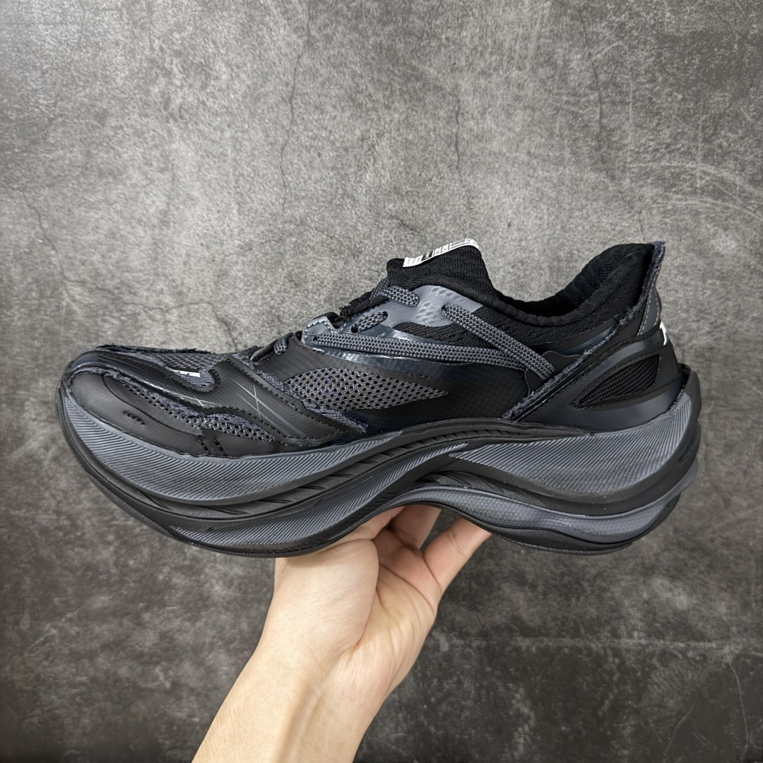 图片[2]-【XA纯原】Balenciaga巴黎世家26代 Jet 压纹印花 圆头厚底4.25cm 低帮 老爹鞋 黑色 市场老牌巴黎世家大厂出品 品质价格无需多言 原鞋原材料打造 一比一细节还原 此款相对之前款式轻质很多 超厚鞋底增高4-5cm 高街风格-选品中心