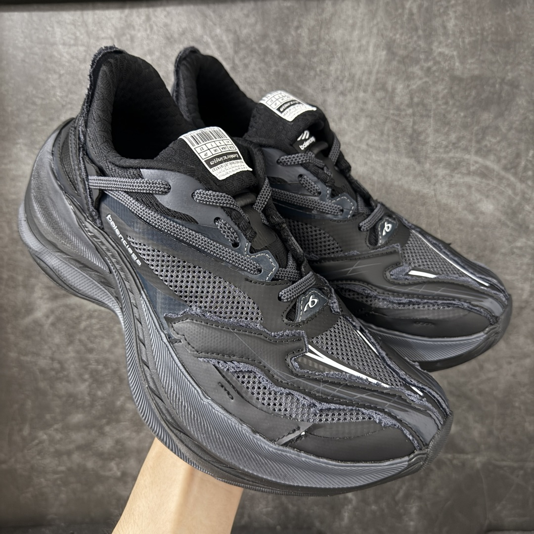 【XA纯原】Balenciaga巴黎世家26代 Jet 压纹印花 圆头厚底4.25cm 低帮 老爹鞋 黑色 市场老牌巴黎世家大厂出品 品质价格无需多言 原鞋原材料打造 一比一细节还原 此款相对之前款式轻质很多 超厚鞋底增高4-5cm 高街风格-选品中心