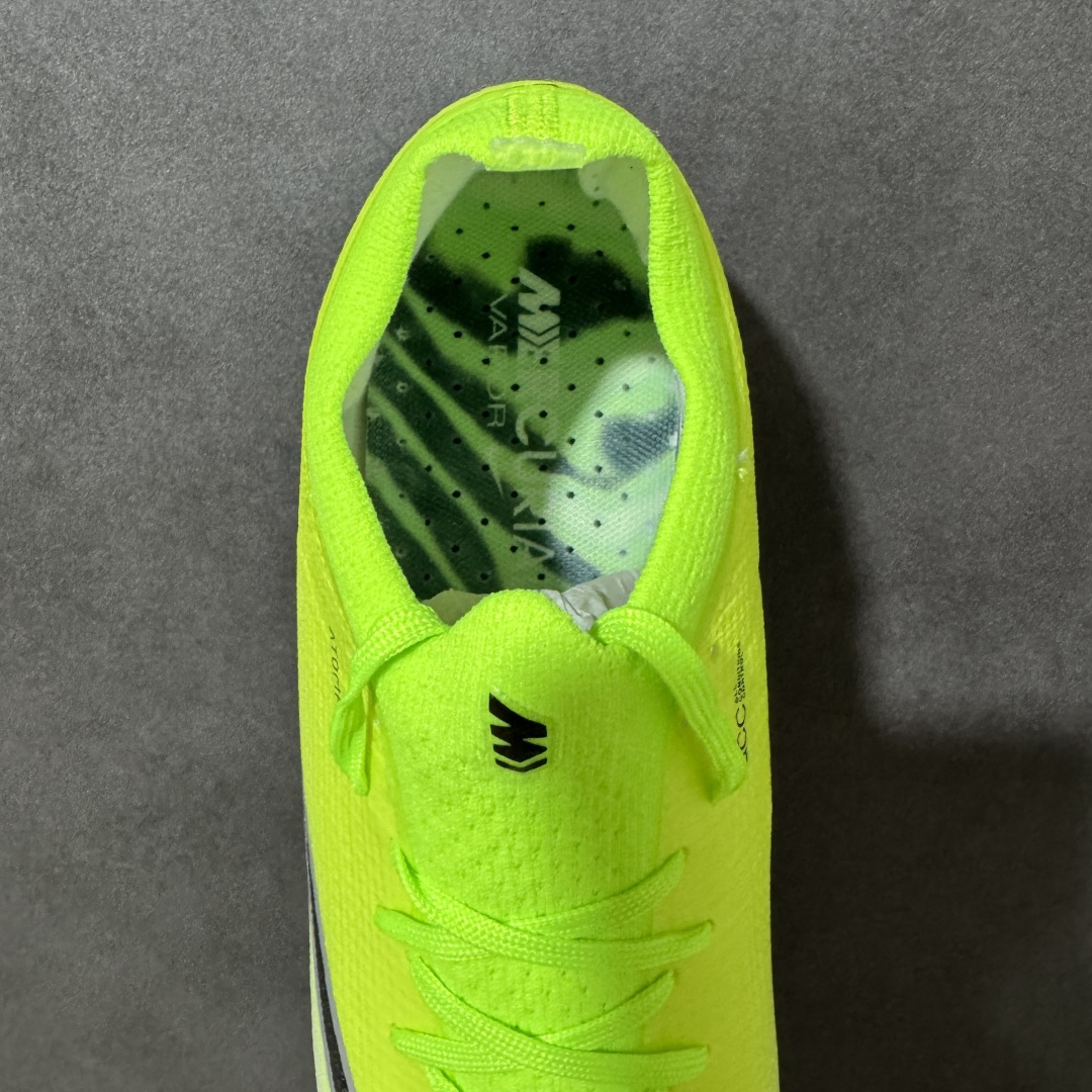 图片[6]-【公司级】NK Mercurial Vapor 17 Elite FG 刺客17轻量耐磨足球鞋 采用Flyknit+Gripknit+Atomknit组合鞋面，是历代最薄的Mercurial鞋面之一，干湿环境下都有出色控球，袜套式贴合、磨合周期短；升级的3/4长度Air Zoom气垫缓震，相比Vapor15覆盖面积更大，推进感更强 货号：FQ2608-301 尺码：36 37 38 39 40 41 42 43 44 45-选品中心