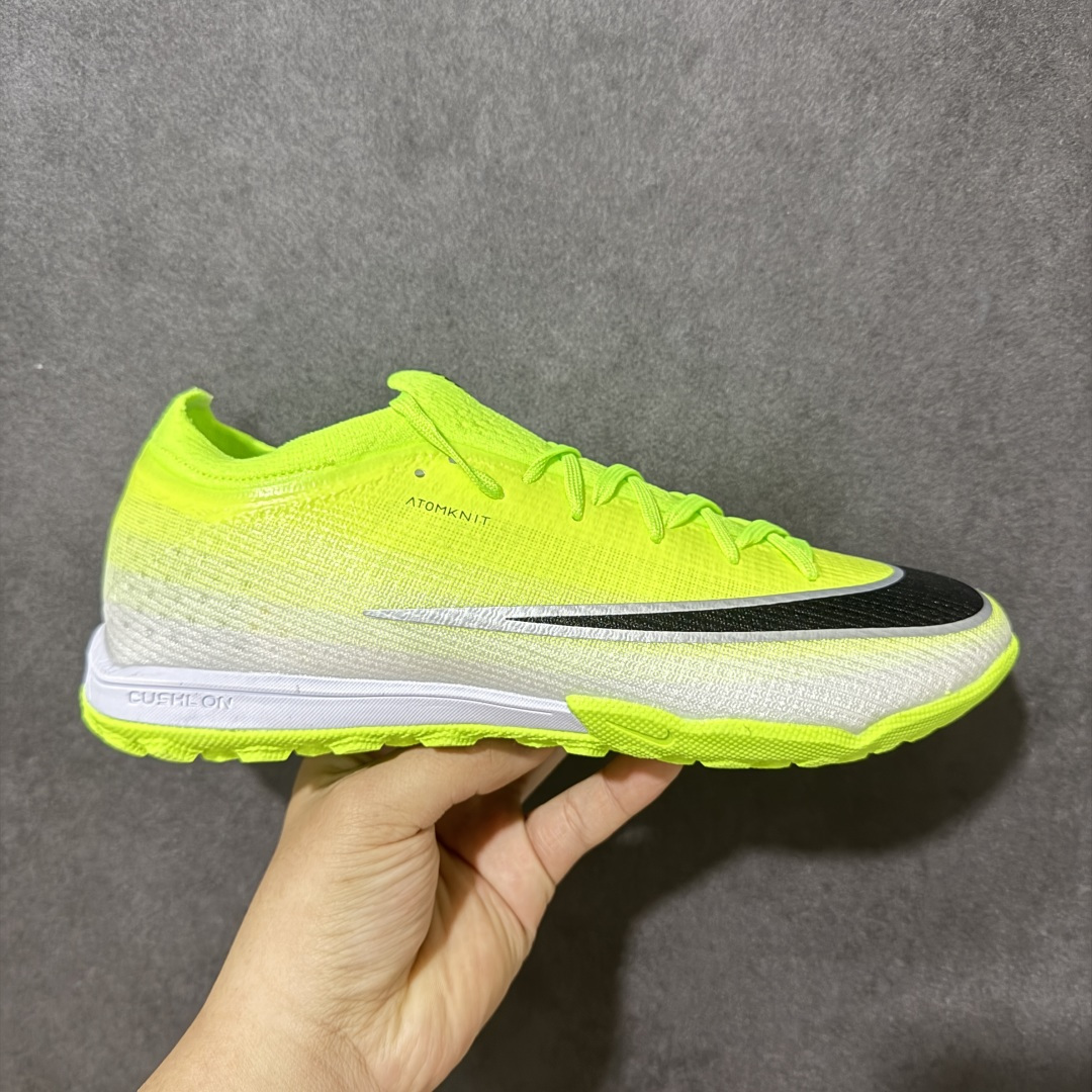 【公司级】NK Mercurial Vapor 17 Elite FG 刺客17轻量耐磨足球鞋 采用Flyknit+Gripknit+Atomknit组合鞋面，是历代最薄的Mercurial鞋面之一，干湿环境下都有出色控球，袜套式贴合、磨合周期短；升级的3/4长度Air Zoom气垫缓震，相比Vapor15覆盖面积更大，推进感更强 货号：FQ2608-301 尺码：36 37 38 39 40 41 42 43 44 45-选品中心