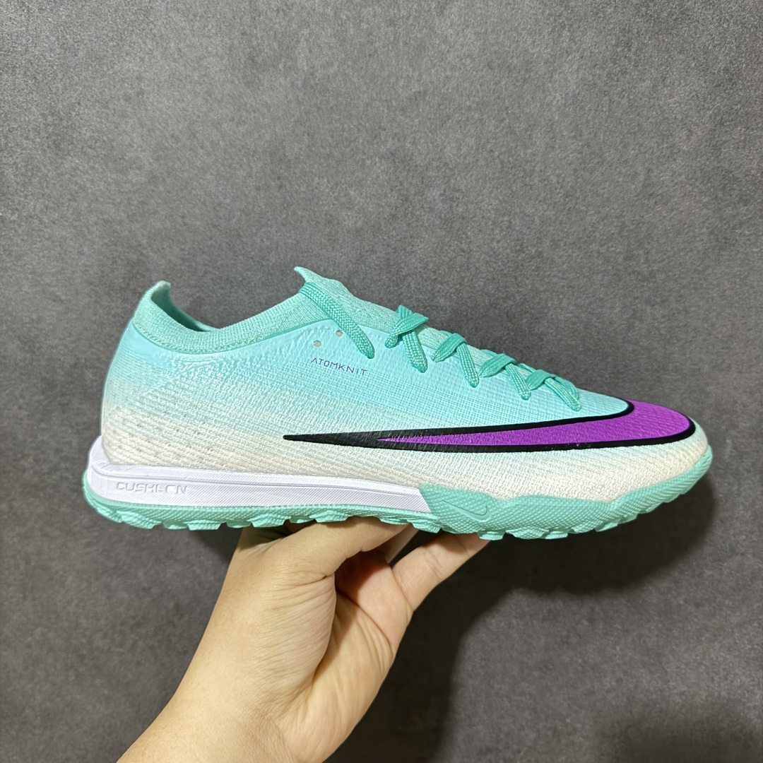 【公司级】NK Mercurial Vapor 17 Elite FG 刺客17轻量耐磨足球鞋 采用Flyknit+Gripknit+Atomknit组合鞋面，是历代最薄的Mercurial鞋面之一，干湿环境下都有出色控球，袜套式贴合、磨合周期短；升级的3/4长度Air Zoom气垫缓震，相比Vapor15覆盖面积更大，推进感更强 货号：FQ2608-303 尺码：36 37 38 39 40 41 42 43 44 45-选品中心