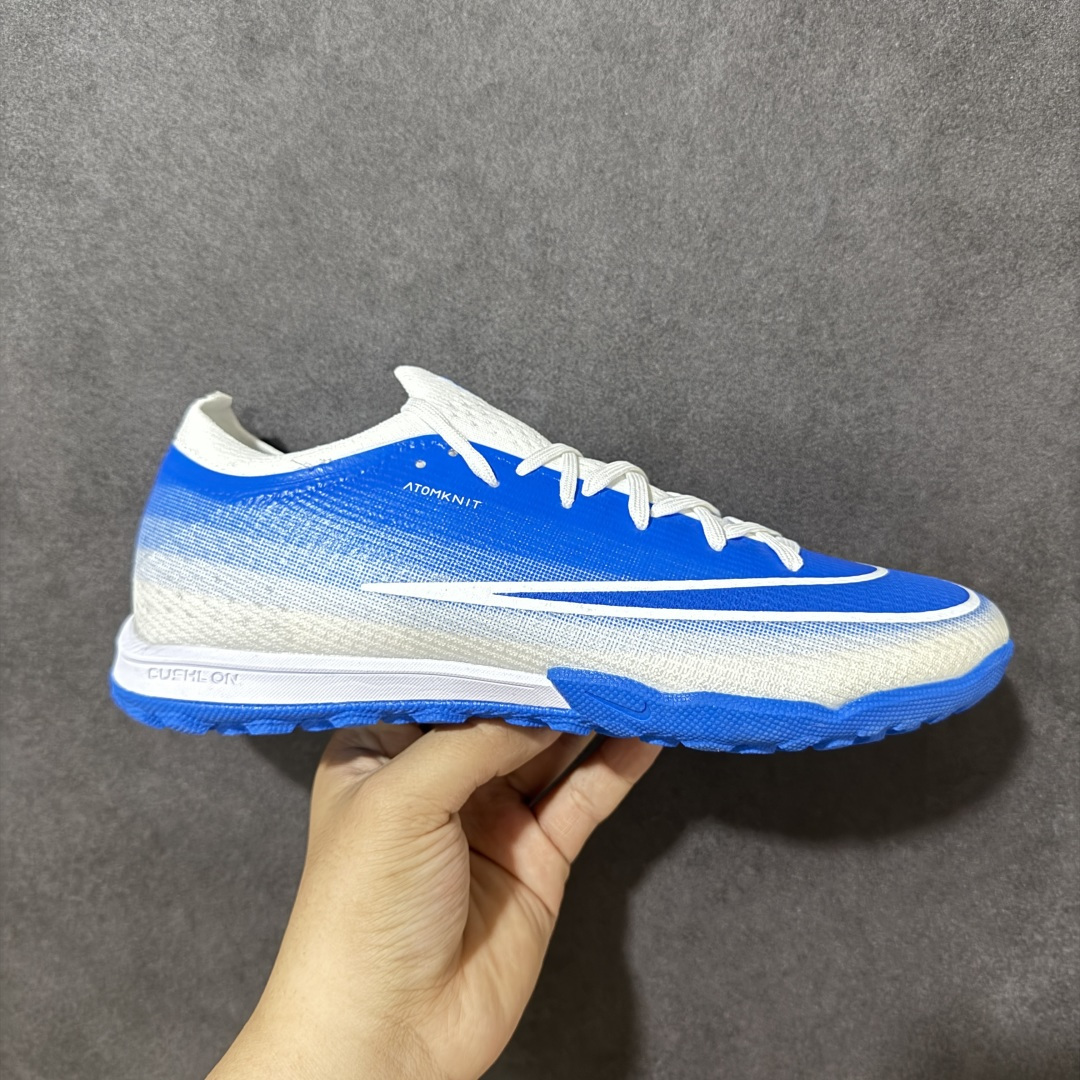 【公司级】NK Mercurial Vapor 17 Elite FG 刺客17轻量耐磨足球鞋 采用Flyknit+Gripknit+Atomknit组合鞋面，是历代最薄的Mercurial鞋面之一，干湿环境下都有出色控球，袜套式贴合、磨合周期短；升级的3/4长度Air Zoom气垫缓震，相比Vapor15覆盖面积更大，推进感更强 货号：FQ2608-304 尺码：36 37 38 39 40 41 42 43 44 45-选品中心