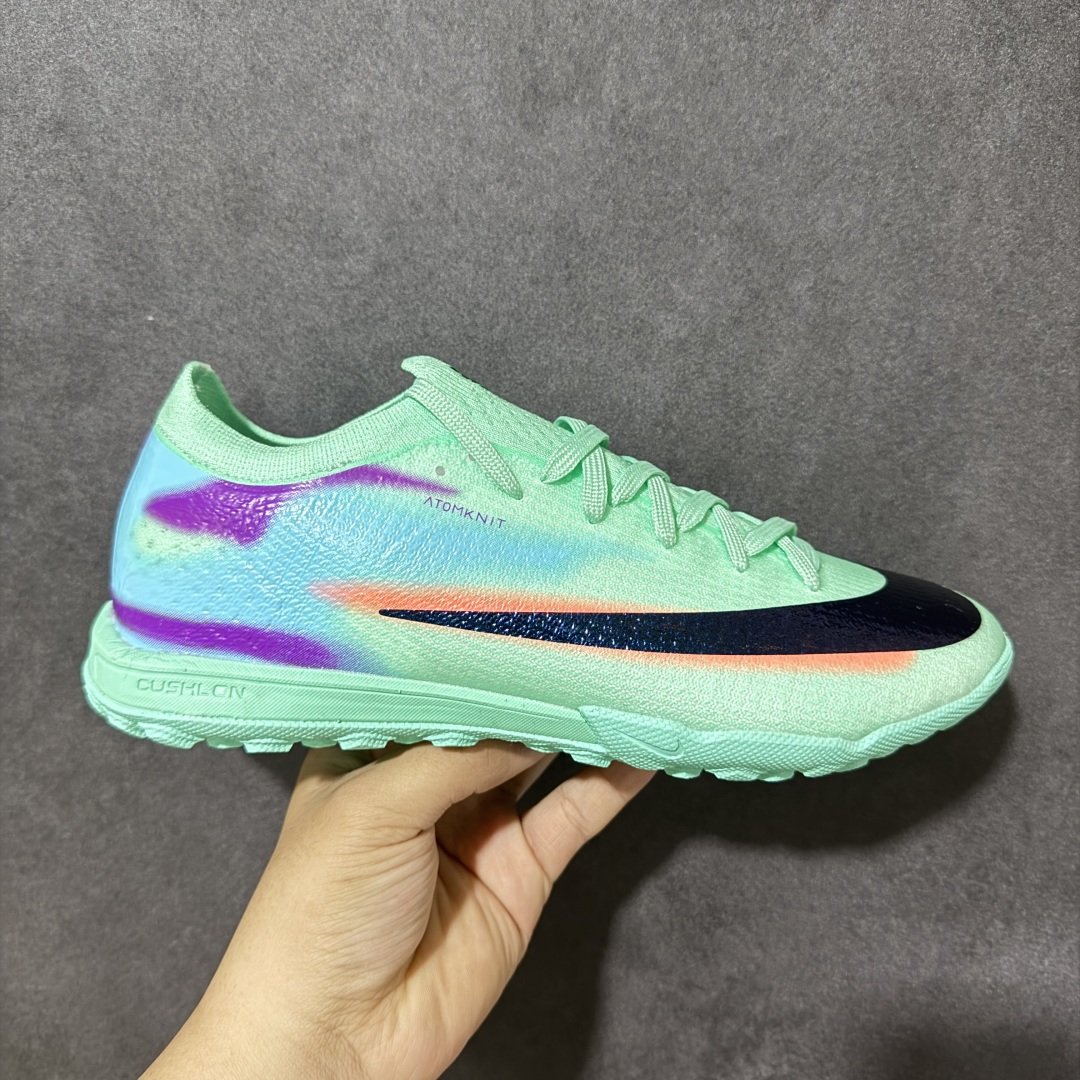 【公司级】NK Mercurial Vapor 17 Elite FG 刺客17轻量耐磨足球鞋 采用Flyknit+Gripknit+Atomknit组合鞋面，是历代最薄的Mercurial鞋面之一，干湿环境下都有出色控球，袜套式贴合、磨合周期短；升级的3/4长度Air Zoom气垫缓震，相比Vapor15覆盖面积更大，推进感更强 货号：HJ7326-608 尺码：36 37 38 39 40 41 42 43 44 45-选品中心