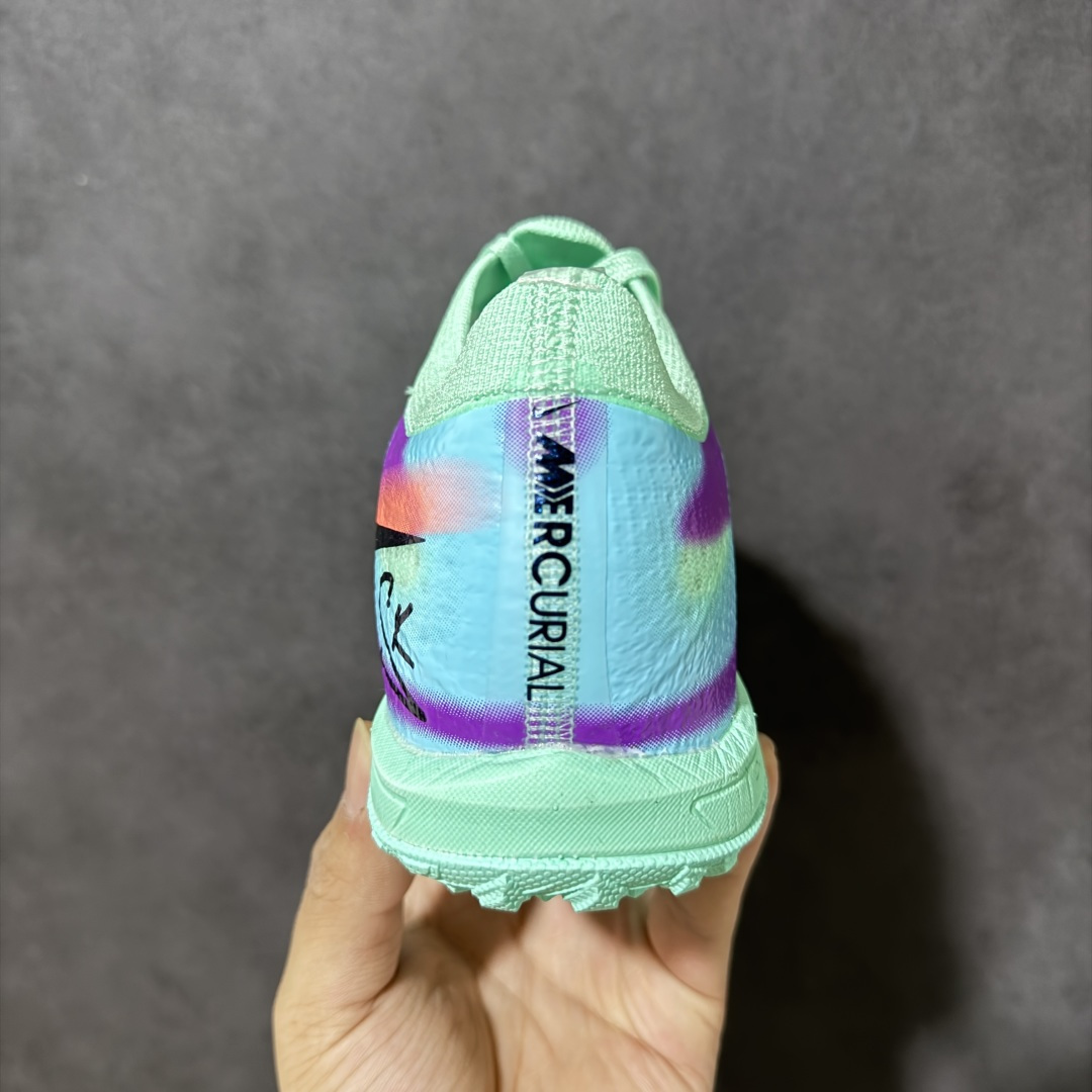 图片[4]-【公司级】NK Mercurial Vapor 17 Elite FG 刺客17轻量耐磨足球鞋 采用Flyknit+Gripknit+Atomknit组合鞋面，是历代最薄的Mercurial鞋面之一，干湿环境下都有出色控球，袜套式贴合、磨合周期短；升级的3/4长度Air Zoom气垫缓震，相比Vapor15覆盖面积更大，推进感更强 货号：HJ7326-608 尺码：36 37 38 39 40 41 42 43 44 45-选品中心