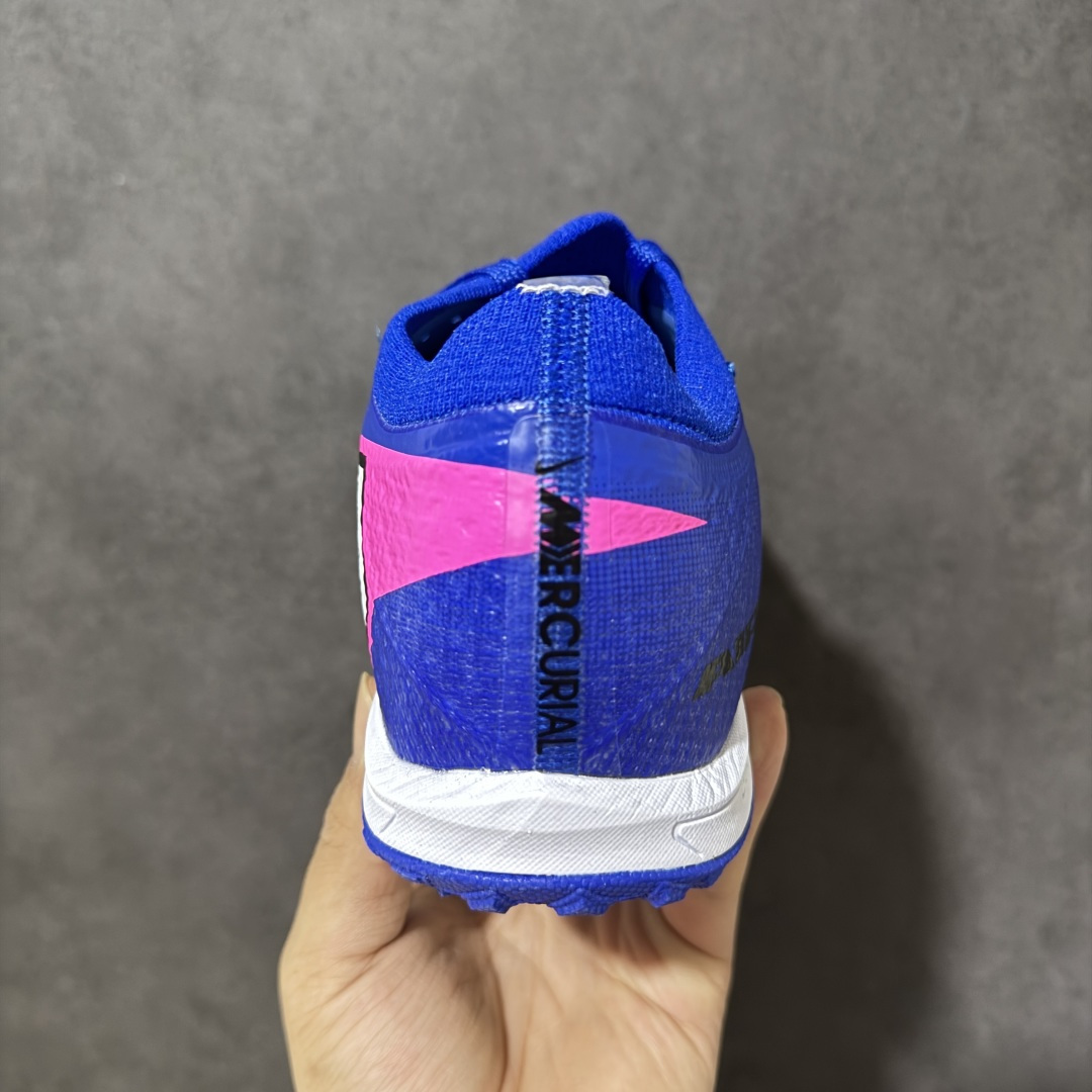 图片[4]-【公司级】NK Mercurial Vapor 17 Elite FG 刺客17轻量耐磨足球鞋 采用Flyknit+Gripknit+Atomknit组合鞋面，是历代最薄的Mercurial鞋面之一，干湿环境下都有出色控球，袜套式贴合、磨合周期短；升级的3/4长度Air Zoom气垫缓震，相比Vapor15覆盖面积更大，推进感更强 货号：HJ7326-611 尺码：36 37 38 39 40 41 42 43 44 45-选品中心