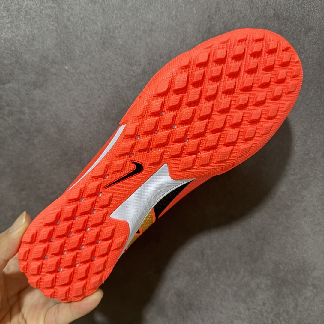 图片[9]-【公司级】NK Mercurial Vapor 17 Elite FG 刺客17轻量耐磨足球鞋 采用Flyknit+Gripknit+Atomknit组合鞋面，是历代最薄的Mercurial鞋面之一，干湿环境下都有出色控球，袜套式贴合、磨合周期短；升级的3/4长度Air Zoom气垫缓震，相比Vapor15覆盖面积更大，推进感更强 货号：HJ7326-613 尺码：36 37 38 39 40 41 42 43 44 45-选品中心