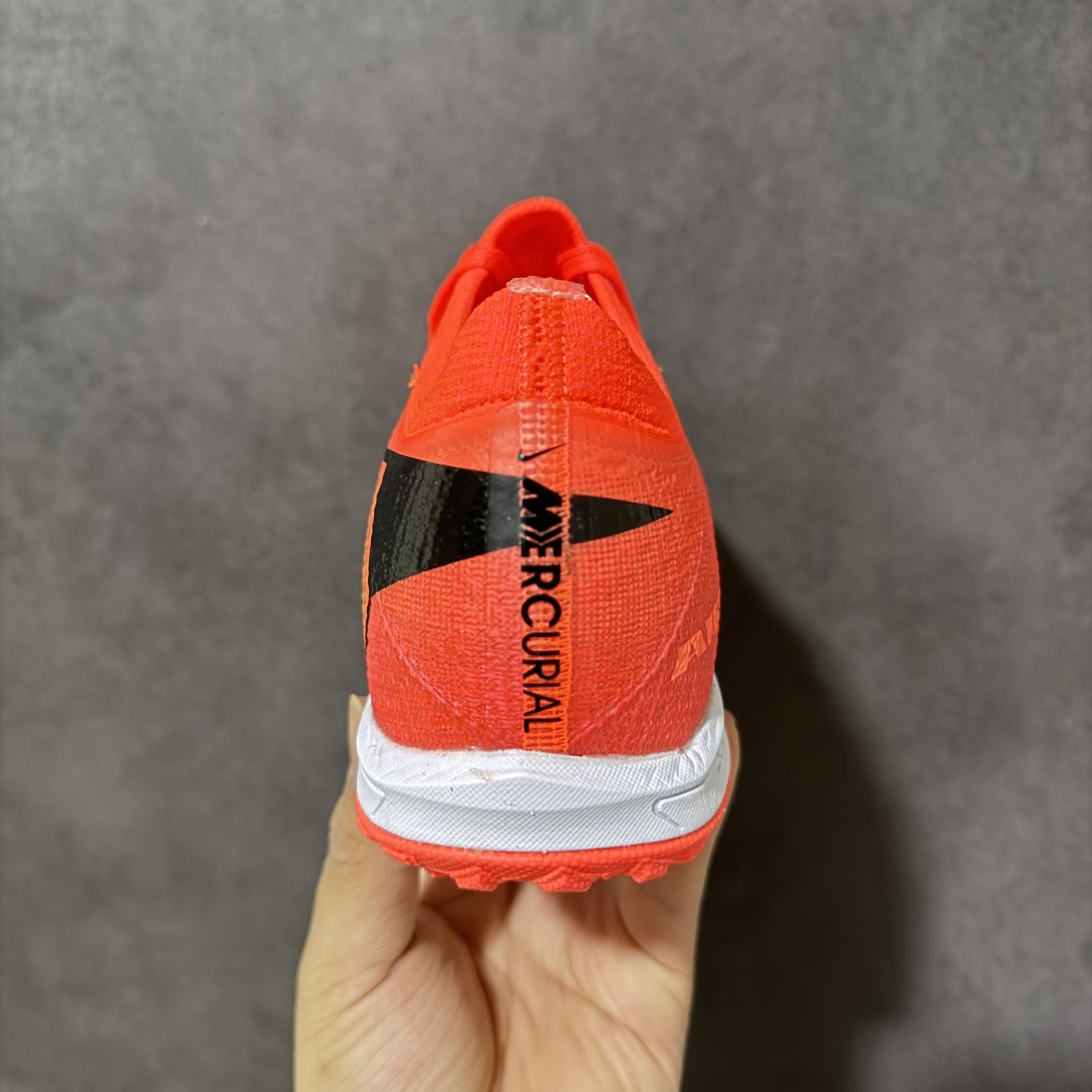 图片[4]-【公司级】NK Mercurial Vapor 17 Elite FG 刺客17轻量耐磨足球鞋 采用Flyknit+Gripknit+Atomknit组合鞋面，是历代最薄的Mercurial鞋面之一，干湿环境下都有出色控球，袜套式贴合、磨合周期短；升级的3/4长度Air Zoom气垫缓震，相比Vapor15覆盖面积更大，推进感更强 货号：HJ7326-613 尺码：36 37 38 39 40 41 42 43 44 45-选品中心
