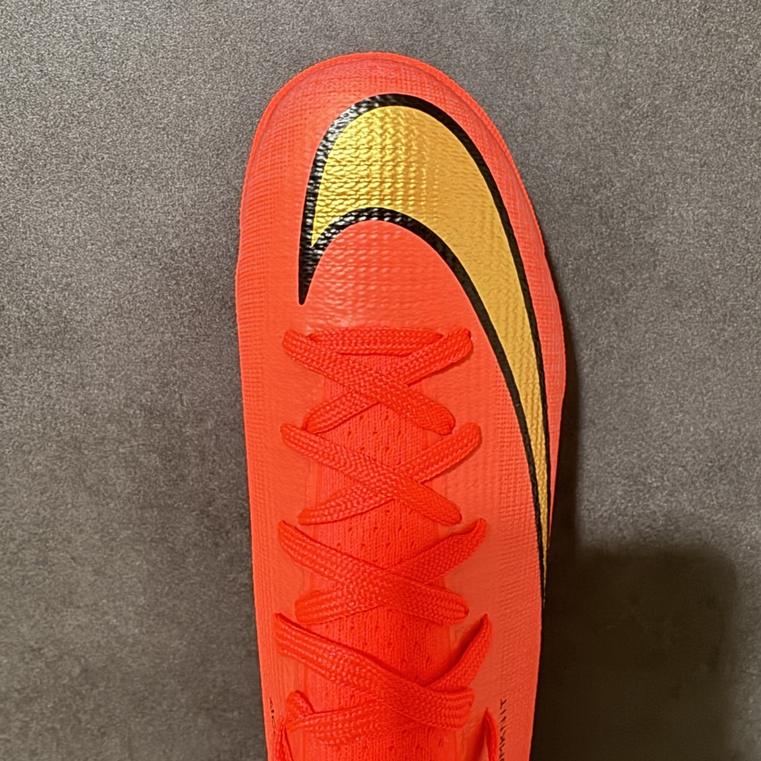 图片[5]-【公司级】NK Mercurial Vapor 17 Elite FG 刺客17轻量耐磨足球鞋 采用Flyknit+Gripknit+Atomknit组合鞋面，是历代最薄的Mercurial鞋面之一，干湿环境下都有出色控球，袜套式贴合、磨合周期短；升级的3/4长度Air Zoom气垫缓震，相比Vapor15覆盖面积更大，推进感更强 货号：HJ7326-613 尺码：36 37 38 39 40 41 42 43 44 45-选品中心