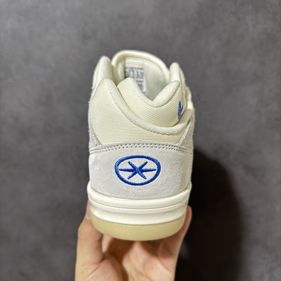 图片[4]-【公司级】adidas × Bad Bunny Badbo 1.0 经典百搭 中帮 篮球鞋 Bad Bunny联名款篮球鞋，中帮设计兼顾运动与日常，米色皮质鞋面搭配复古造型，适合搭配宽松服饰出街或休闲运动场合。 货号：KJ1488 尺码：36 36.5 37.5 38 38.5 39 40 40.5 41 42 42.5 43 44 44.5 45-选品中心