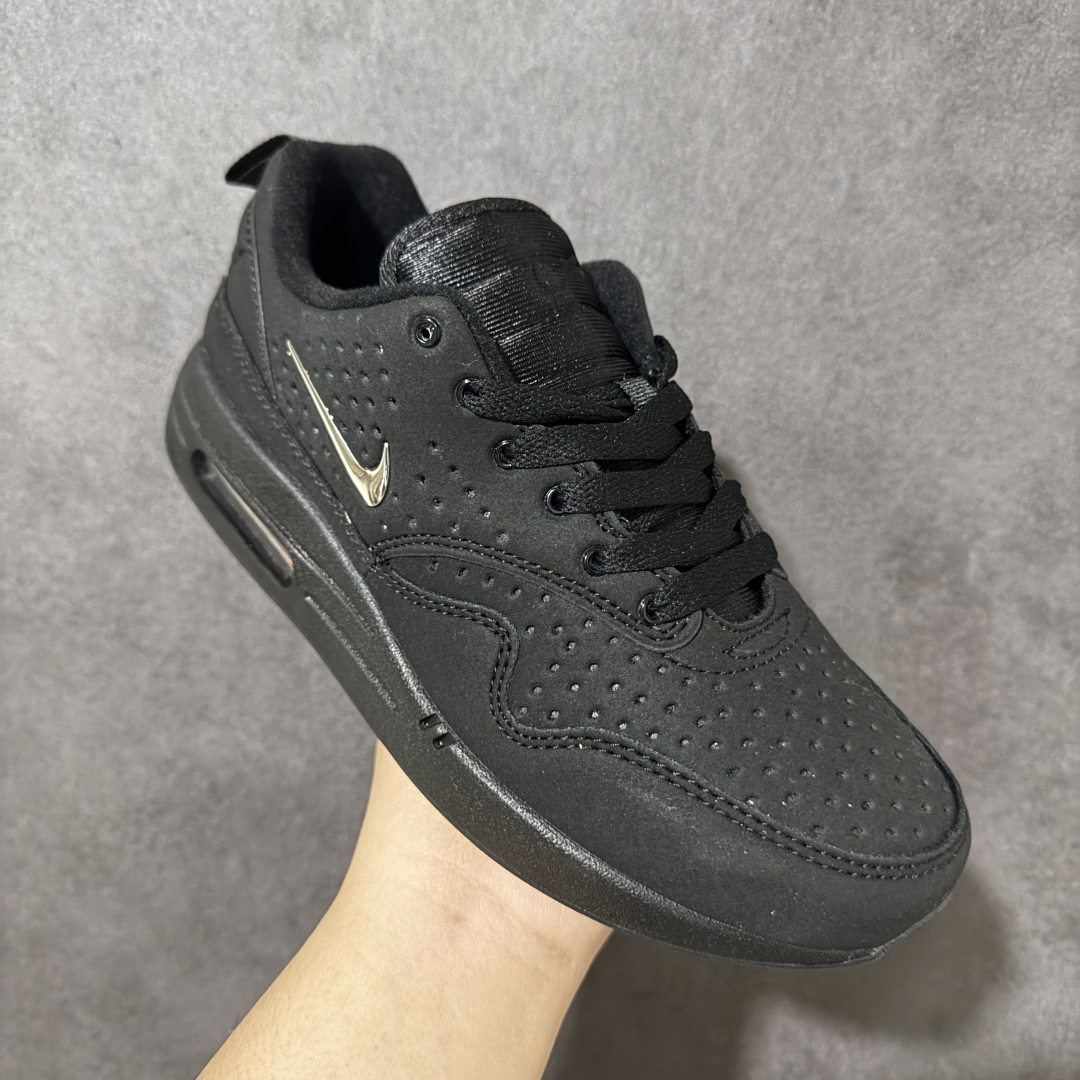 图片[3]-【公司级】Nike Air Max 1 耐克气垫 缓震 耐磨运动鞋 鞋身材质均选择皮革 织物 麂皮多种材质覆盖 保证质感的前提下 层次感也相当不错带有开窗式 Air Max 气垫的中底收尾 完善整体造型设计 货号：HQ4308-001 尺码：36 36.5 37.5 38 38.5 39 40 40.5 41 42 42.5 43 44 45 46 47-选品中心