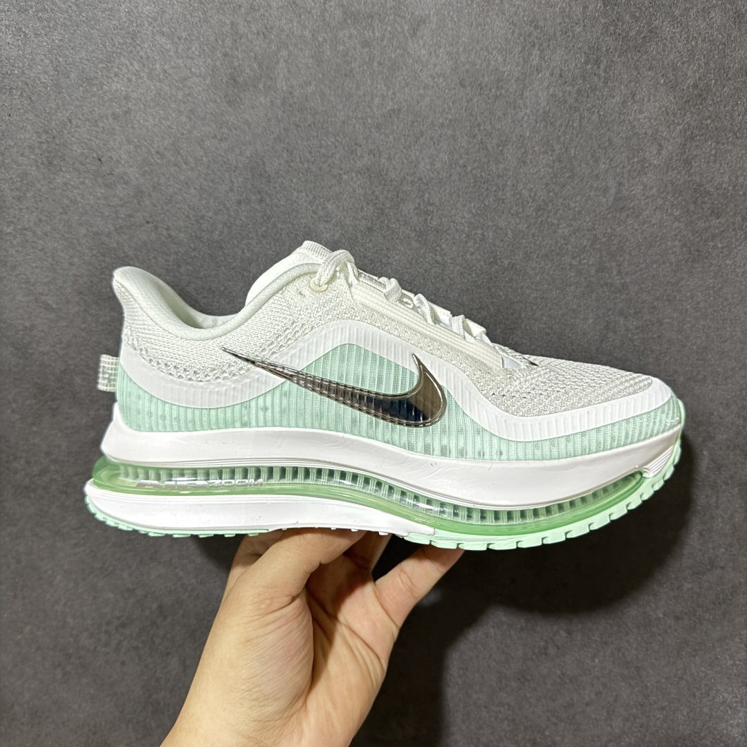 图片[8]-【公司级】Nike Air Zoom Pegasus Premium 耐克 新款气垫缓震休闲跑步鞋 Pegasus Premium 搭载了 Nike 最先进的三重技术 为跑者提供超强的响应缓冲 这款鞋被誉为有史以来响应最快的跑鞋 为跑者提供最大能量反馈 鞋面采用多层覆盖和加固设计 确保足够的支撑和结构 而鞋舌设计则增加了透气性 让跑者能够更轻松地奔跑 货号：HQ2593 尺码：36～46B-选品中心