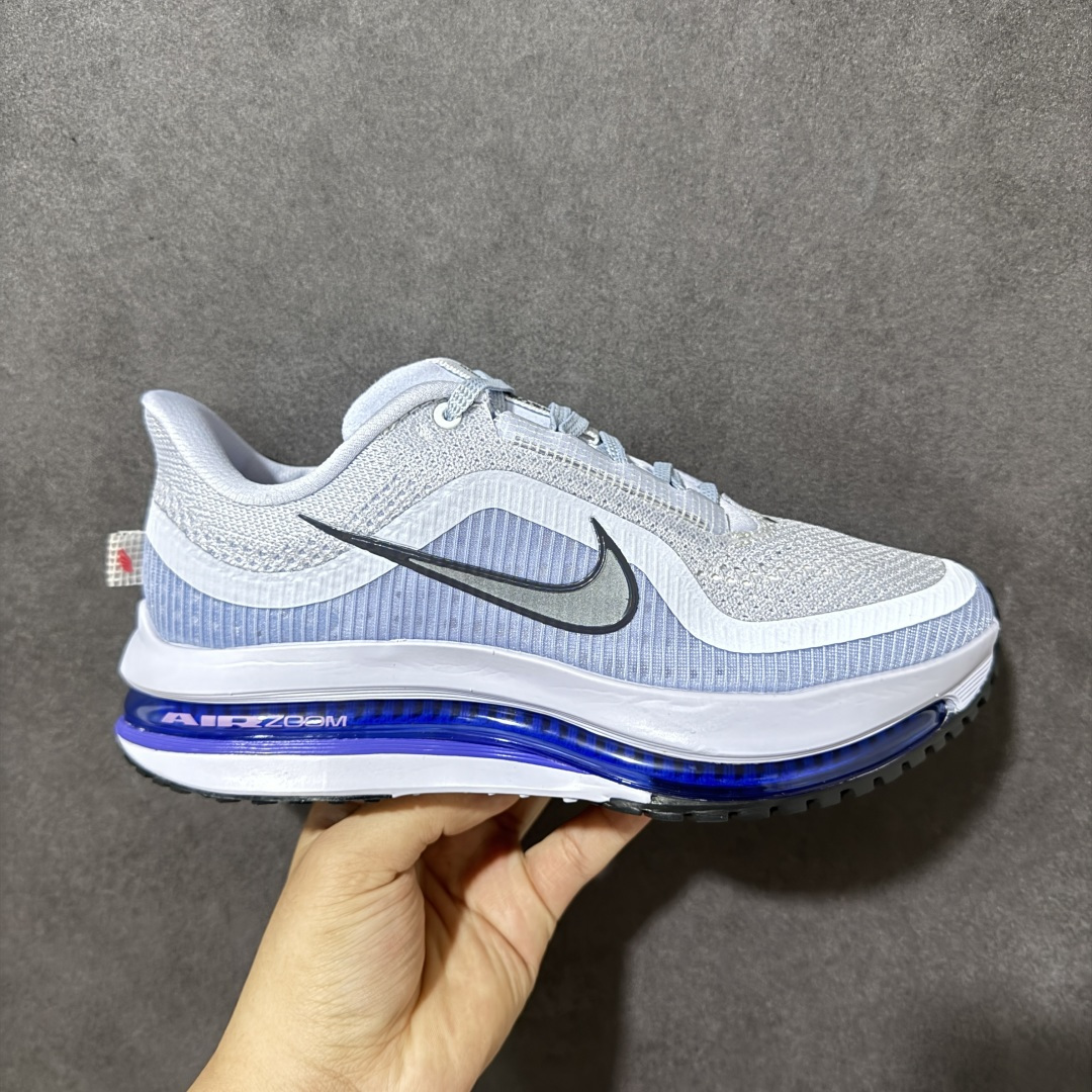 图片[5]-【公司级】Nike Air Zoom Pegasus Premium 耐克 新款气垫缓震休闲跑步鞋 Pegasus Premium 搭载了 Nike 最先进的三重技术 为跑者提供超强的响应缓冲 这款鞋被誉为有史以来响应最快的跑鞋 为跑者提供最大能量反馈 鞋面采用多层覆盖和加固设计 确保足够的支撑和结构 而鞋舌设计则增加了透气性 让跑者能够更轻松地奔跑 货号：HQ2593 尺码：36～46B-选品中心