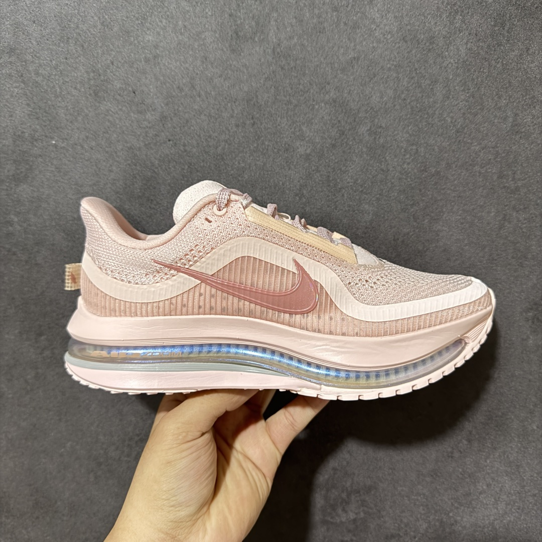 图片[2]-【公司级】Nike Air Zoom Pegasus Premium 耐克 新款气垫缓震休闲跑步鞋 Pegasus Premium 搭载了 Nike 最先进的三重技术 为跑者提供超强的响应缓冲 这款鞋被誉为有史以来响应最快的跑鞋 为跑者提供最大能量反馈 鞋面采用多层覆盖和加固设计 确保足够的支撑和结构 而鞋舌设计则增加了透气性 让跑者能够更轻松地奔跑 货号：HQ2593 尺码：36～46B-选品中心