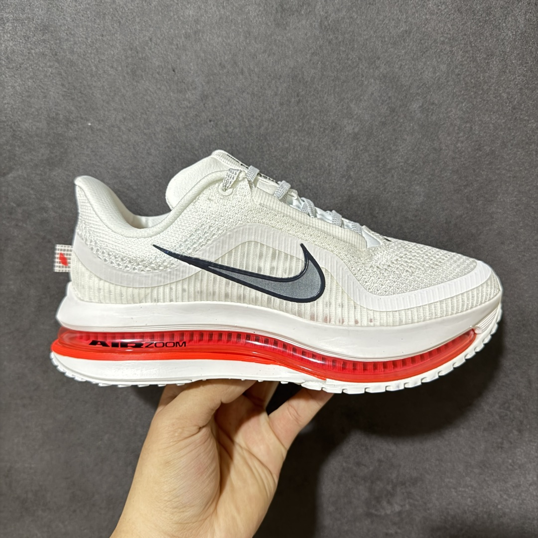 图片[13]-【公司级】Nike Air Zoom Pegasus Premium 耐克 新款气垫缓震休闲跑步鞋 Pegasus Premium 搭载了 Nike 最先进的三重技术 为跑者提供超强的响应缓冲 这款鞋被誉为有史以来响应最快的跑鞋 为跑者提供最大能量反馈 鞋面采用多层覆盖和加固设计 确保足够的支撑和结构 而鞋舌设计则增加了透气性 让跑者能够更轻松地奔跑 货号：HQ2593 尺码：36～46B-选品中心