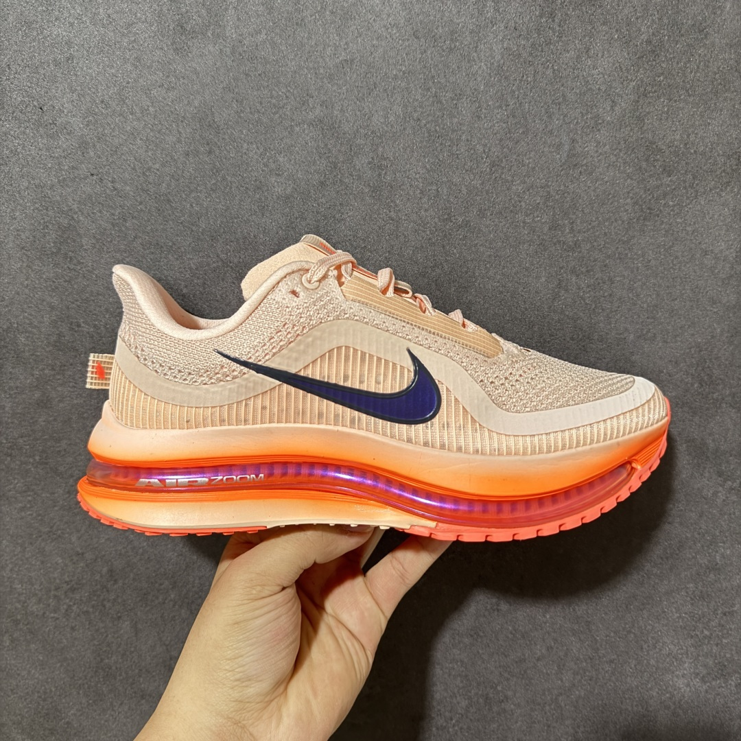 图片[9]-【公司级】Nike Air Zoom Pegasus Premium 耐克 新款气垫缓震休闲跑步鞋 Pegasus Premium 搭载了 Nike 最先进的三重技术 为跑者提供超强的响应缓冲 这款鞋被誉为有史以来响应最快的跑鞋 为跑者提供最大能量反馈 鞋面采用多层覆盖和加固设计 确保足够的支撑和结构 而鞋舌设计则增加了透气性 让跑者能够更轻松地奔跑 货号：HQ2593 尺码：36～46B-选品中心