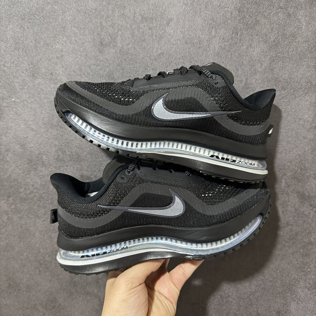 图片[7]-【公司级】Nike Air Zoom Pegasus Premium 耐克 新款气垫缓震休闲跑步鞋 Pegasus Premium 搭载了 Nike 最先进的三重技术 为跑者提供超强的响应缓冲 这款鞋被誉为有史以来响应最快的跑鞋 为跑者提供最大能量反馈 鞋面采用多层覆盖和加固设计 确保足够的支撑和结构 而鞋舌设计则增加了透气性 让跑者能够更轻松地奔跑 货号：HQ2593-001 尺码：36～46B-选品中心