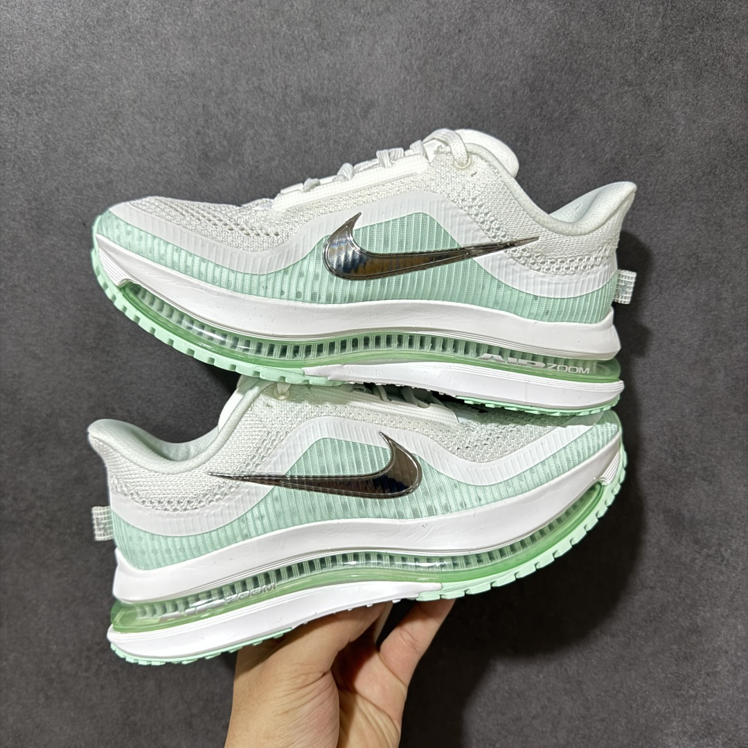 图片[8]-【公司级】Nike Air Zoom Pegasus Premium 耐克 新款气垫缓震休闲跑步鞋 Pegasus Premium 搭载了 Nike 最先进的三重技术 为跑者提供超强的响应缓冲 这款鞋被誉为有史以来响应最快的跑鞋 为跑者提供最大能量反馈 鞋面采用多层覆盖和加固设计 确保足够的支撑和结构 而鞋舌设计则增加了透气性 让跑者能够更轻松地奔跑 货号：HQ2593-001 尺码：36～46B-选品中心