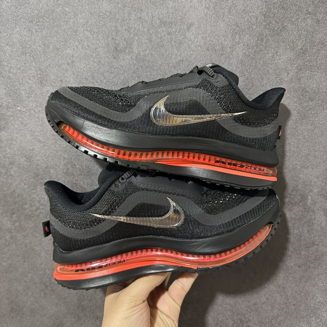 图片[12]-【公司级】Nike Air Zoom Pegasus Premium 耐克 新款气垫缓震休闲跑步鞋 Pegasus Premium 搭载了 Nike 最先进的三重技术 为跑者提供超强的响应缓冲 这款鞋被誉为有史以来响应最快的跑鞋 为跑者提供最大能量反馈 鞋面采用多层覆盖和加固设计 确保足够的支撑和结构 而鞋舌设计则增加了透气性 让跑者能够更轻松地奔跑 货号：HQ2593-001 尺码：36～46B-选品中心