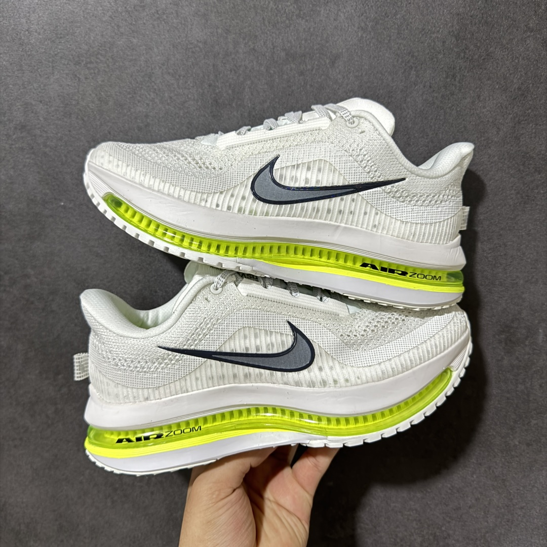 图片[11]-【公司级】Nike Air Zoom Pegasus Premium 耐克 新款气垫缓震休闲跑步鞋 Pegasus Premium 搭载了 Nike 最先进的三重技术 为跑者提供超强的响应缓冲 这款鞋被誉为有史以来响应最快的跑鞋 为跑者提供最大能量反馈 鞋面采用多层覆盖和加固设计 确保足够的支撑和结构 而鞋舌设计则增加了透气性 让跑者能够更轻松地奔跑 货号：HQ2593-001 尺码：36～46B-选品中心