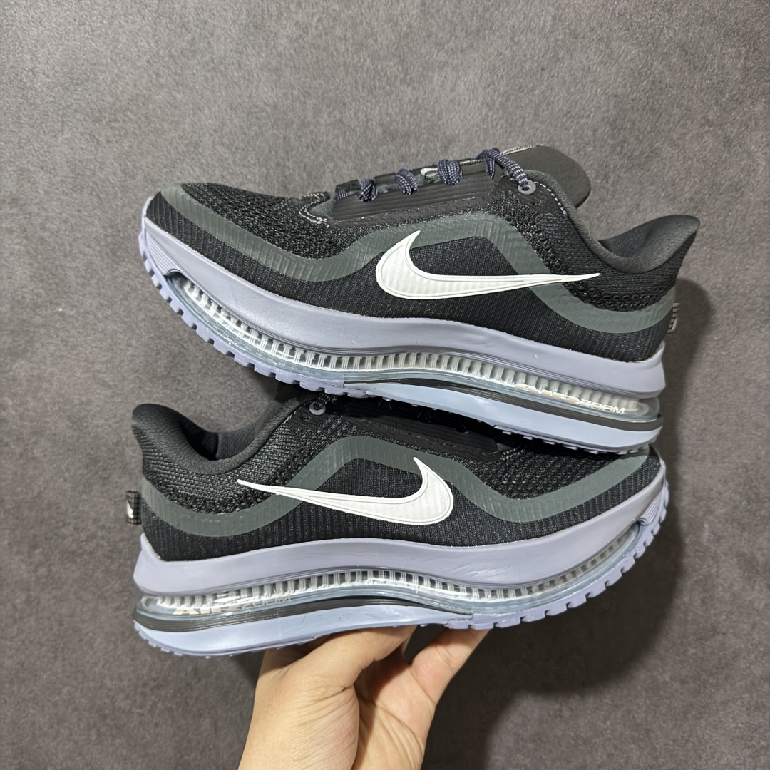 图片[14]-【公司级】Nike Air Zoom Pegasus Premium 耐克 新款气垫缓震休闲跑步鞋 Pegasus Premium 搭载了 Nike 最先进的三重技术 为跑者提供超强的响应缓冲 这款鞋被誉为有史以来响应最快的跑鞋 为跑者提供最大能量反馈 鞋面采用多层覆盖和加固设计 确保足够的支撑和结构 而鞋舌设计则增加了透气性 让跑者能够更轻松地奔跑 货号：HQ2593-001 尺码：36～46B-选品中心