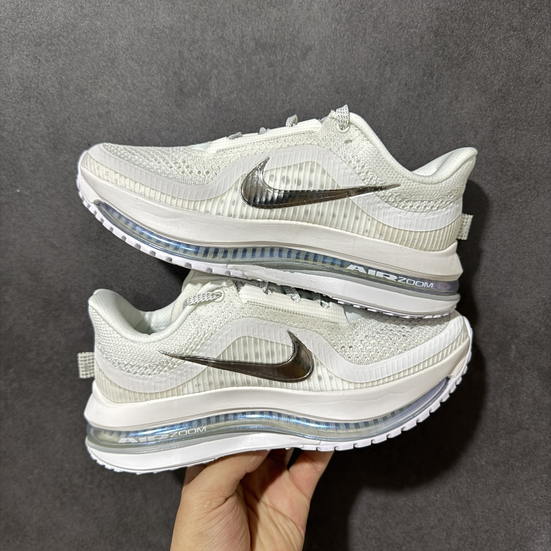 图片[6]-【公司级】Nike Air Zoom Pegasus Premium 耐克 新款气垫缓震休闲跑步鞋 Pegasus Premium 搭载了 Nike 最先进的三重技术 为跑者提供超强的响应缓冲 这款鞋被誉为有史以来响应最快的跑鞋 为跑者提供最大能量反馈 鞋面采用多层覆盖和加固设计 确保足够的支撑和结构 而鞋舌设计则增加了透气性 让跑者能够更轻松地奔跑 货号：HQ2593-001 尺码：36～46B-选品中心