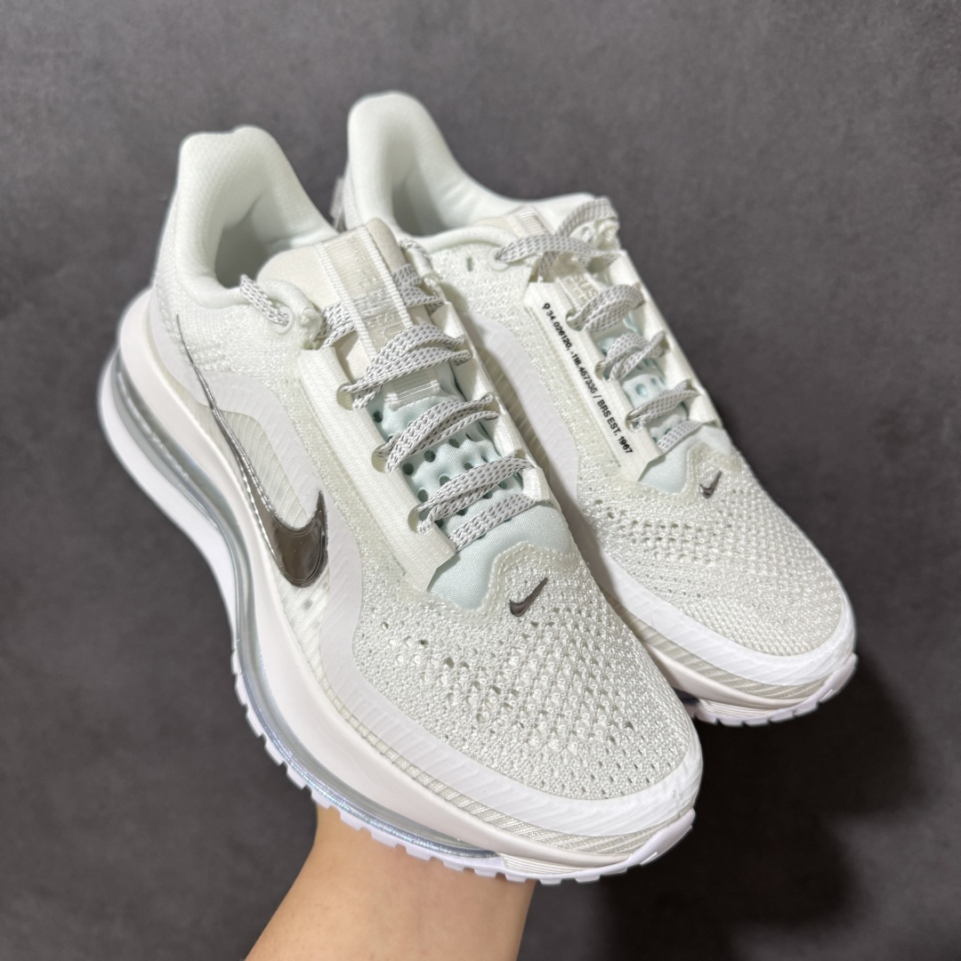 图片[6]-【公司级】Nike Air Zoom Pegasus Premium 耐克 新款气垫缓震休闲跑步鞋 Pegasus Premium 搭载了 Nike 最先进的三重技术 为跑者提供超强的响应缓冲 这款鞋被誉为有史以来响应最快的跑鞋 为跑者提供最大能量反馈 鞋面采用多层覆盖和加固设计 确保足够的支撑和结构 而鞋舌设计则增加了透气性 让跑者能够更轻松地奔跑 货号：HQ2593-001 尺码：36～46B-选品中心