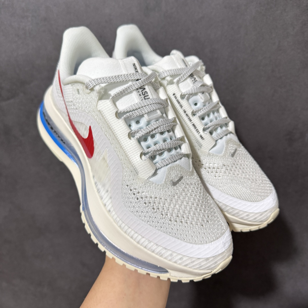 图片[10]-【公司级】Nike Air Zoom Pegasus Premium 耐克 新款气垫缓震休闲跑步鞋 Pegasus Premium 搭载了 Nike 最先进的三重技术 为跑者提供超强的响应缓冲 这款鞋被誉为有史以来响应最快的跑鞋 为跑者提供最大能量反馈 鞋面采用多层覆盖和加固设计 确保足够的支撑和结构 而鞋舌设计则增加了透气性 让跑者能够更轻松地奔跑 货号：HQ2593-001 尺码：36～46B-选品中心