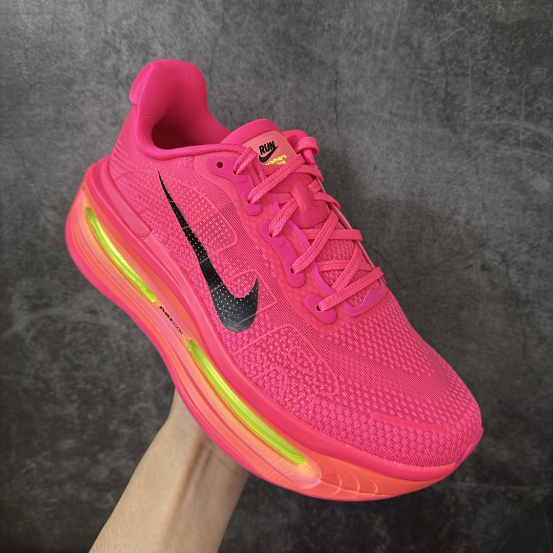图片[3]-【XE纯原】NIKE VOMERO PREMIUM 全掌气垫缓震网面运动跑鞋 市场最强 没有之一 纯原生产线出品 原版开发 全部原材料 细节一比一打造 完美还原zp脚感 正确前后分离式两片纤维柱气垫 上下包裹超软弹泡棉 正确组合大底 区别市场通货 版型完美 鞋面材料同步原版1：1 全部原版开发校对 欢迎对比💪🏻 Nike 运用 Air技术专利，推出 Nike Pegasus Premium，沿用经典 Pegasus 系列产品深受跑者喜爱的缓震功能，并配置 Nike 首款可见式塑形 Air Zoom 气垫。 全掌可见的AirZoom首次在Pegasus系列中出现，模仿了Vaporfly的碳板曲线，增强了跑步时的流畅过渡。 货号：HM5973-603 尺码：36-46（半）-选品中心