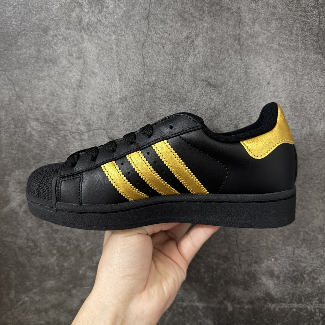 图片[2]-【H11顶级头层版】adidas originals Superstar 2 贝壳头 简约经典 舒适时尚 复古板鞋 男女同款 白黄 货号：JH9977 全新升级版 皮料改进至头层原厂皮 原盒 原底原料 开模打造 原厂织唛鞋标 高精密准度 原楦原纸板开发 匹配原版98%以上 后跟垫棉独家呈现 反口里弧度正确 原厂鞋垫 背胶 后跟电绣针数 与正品一致 原厂皮料 原厂车缝线 质感无敌 皮料切割干净 无任何毛边 清洁度细节完美 进口港宝加持 后跟自然饱满 还原公司包裹性 鞋面采用原装数据贴合技术 全方位贴合包裹脚型 鞋跟部鞋底牵引设计 提供强大的抓地性能 更适应不同实战场地路面 尺码：35.5 36 36.5 37.5 38 38.5 39 40 40.5 41 42 42.5 43 44 45-选品中心