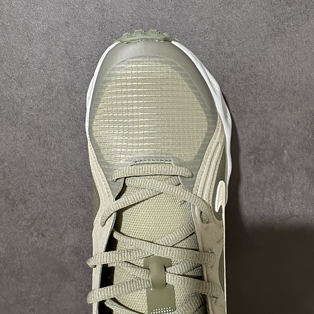 图片[5]-【公司级】耐克（NIKE）男女款METRO TEK (GS)运动休闲鞋 鞋面选用了高透气性的网眼材质，确保足部在长时间活动中依然保持干爽。这种材料不仅柔软贴合，还能有效促进空气流通，减少闷热和异味产生。鞋侧的装饰条与品牌标识形成色彩呼应，增强视觉连贯性。鞋舌与鞋带统一采用同色系设计，保持整体协调美感。鞋底采用分区域缓震布局，关键受力点进行强化处理，有效吸收冲击力。底部采用耐磨橡胶材质，配合多向纹理刻痕，带来出色的抓地性能。无论地面湿滑还是略有倾斜，都能牢牢贴合，降低滑倒风险。弯曲槽设计合理分布于前掌与中部，顺应自然步态，提升行走灵活性。即使在复杂地形中移动，也能保持稳定节奏。 货号： HQ2312-900 尺码：36 37.5 38 39 40 41 42 43 44 45-选品中心