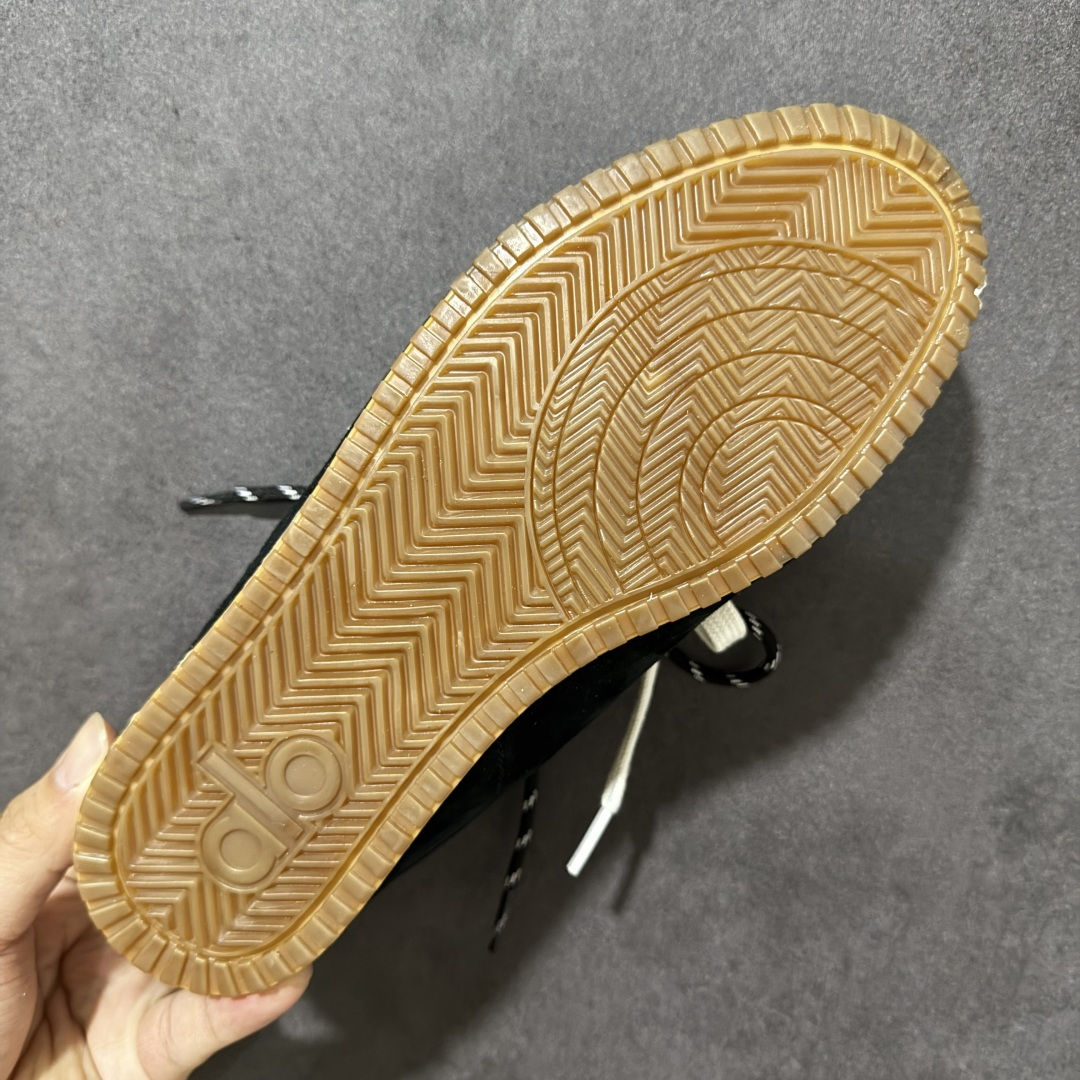图片[9]-【公司级】美国知名瑜伽品牌Alo Yoga Launches Mule Sneaker 发动系列低帮阿甘T头薄底穆勒风包头式露跟休闲凉拖鞋“黑白生胶底”A1004U #男女鞋广东原产#升级原楦型开发纸版#采用反绒牛皮革拼接头层皮饰片鞋面材质#双层乳胶缓震鞋垫#外部搭配轻量EVA缓震组合橡胶防滑片装外底❗️ 尺码：35-44-选品中心