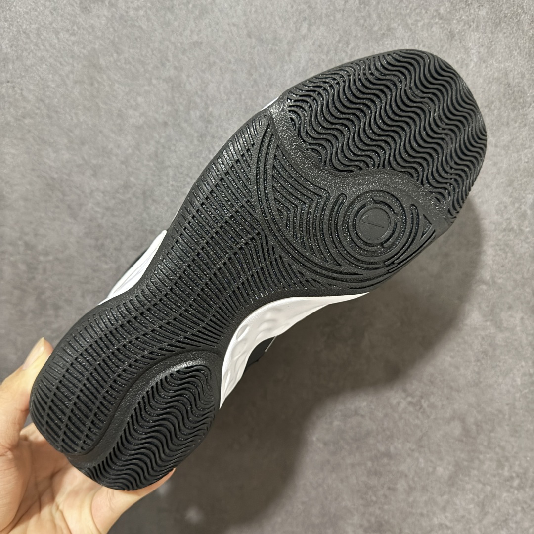 图片[9]-【公司级】Nike Fly By Mid 3 圆头系带织物 TPU 减震防滑耐磨抗冲击轻便回弹 低帮实战篮球鞋 鞋款整体以工程网布打造，搭配热熔膜动态飞线，鞋身两侧带有经典Swoosh LLogo，鞋舌处和后跟饰有Nike品牌标志，鞋身侧面和鞋舌上有透气孔，提供透气性；全掌Zoom Air气垫。室内抓地优秀，后掌缓震极限较高，Phylonn泡棉组合，人字纹，波浪纹橡胶外底。 货号：DD9311-003 尺码：40-46带半码-选品中心