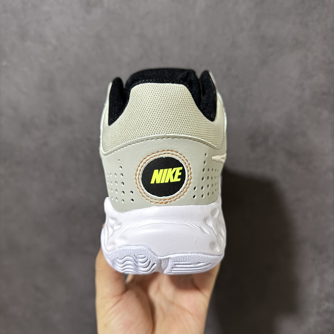 图片[4]-【公司级】Nike Fly By Mid 3 圆头系带织物 TPU 减震防滑耐磨抗冲击轻便回弹 低帮实战篮球鞋 鞋款整体以工程网布打造，搭配热熔膜动态飞线，鞋身两侧带有经典Swoosh LLogo，鞋舌处和后跟饰有Nike品牌标志，鞋身侧面和鞋舌上有透气孔，提供透气性；全掌Zoom Air气垫。室内抓地优秀，后掌缓震极限较高，Phylonn泡棉组合，人字纹，波浪纹橡胶外底。 货号：DD9311-004 尺码：40-46带半码-选品中心