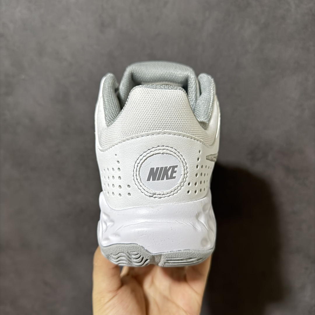 图片[4]-【公司级】Nike Fly By Mid 3 圆头系带织物 TPU 减震防滑耐磨抗冲击轻便回弹 低帮实战篮球鞋 鞋款整体以工程网布打造，搭配热熔膜动态飞线，鞋身两侧带有经典Swoosh LLogo，鞋舌处和后跟饰有Nike品牌标志，鞋身侧面和鞋舌上有透气孔，提供透气性；全掌Zoom Air气垫。室内抓地优秀，后掌缓震极限较高，Phylonn泡棉组合，人字纹，波浪纹橡胶外底。 货号：DD9311-101 尺码：40-46带半码-选品中心
