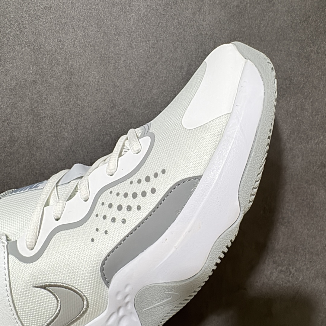 图片[8]-【公司级】Nike Fly By Mid 3 圆头系带织物 TPU 减震防滑耐磨抗冲击轻便回弹 低帮实战篮球鞋 鞋款整体以工程网布打造，搭配热熔膜动态飞线，鞋身两侧带有经典Swoosh LLogo，鞋舌处和后跟饰有Nike品牌标志，鞋身侧面和鞋舌上有透气孔，提供透气性；全掌Zoom Air气垫。室内抓地优秀，后掌缓震极限较高，Phylonn泡棉组合，人字纹，波浪纹橡胶外底。 货号：DD9311-101 尺码：40-46带半码-选品中心