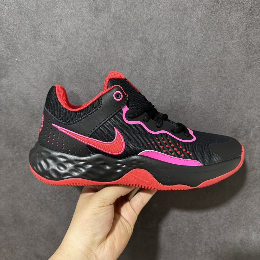 【公司级】Nike Fly By Mid 3 圆头系带织物 TPU 减震防滑耐磨抗冲击轻便回弹 低帮实战篮球鞋 鞋款整体以工程网布打造，搭配热熔膜动态飞线，鞋身两侧带有经典Swoosh LLogo，鞋舌处和后跟饰有Nike品牌标志，鞋身侧面和鞋舌上有透气孔，提供透气性；全掌Zoom Air气垫。室内抓地优秀，后掌缓震极限较高，Phylonn泡棉组合，人字纹，波浪纹橡胶外底。 货号：DD9311-002 尺码：40-46带半码-选品中心