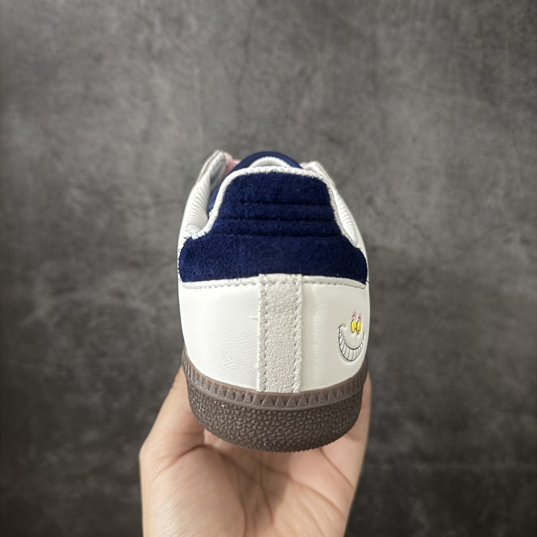 图片[4]-【渠道纯原】adidas originals × Disney/迪士尼 SAMBA OG 舒适贴合 德训鞋 男女同款 粉白 口碑大厂出品 品控大底版型不断改良更新 全套原纸板楦头开发 确保原汁原味 完美呈现桑巴版型 一比一鞋头弧度高度鞋身弧度 此版本只针对中端市场 皮料材质有所更替 其他数据细节工艺流程均保持一致 绝不口嗨 细节品控鞋型随意对比 正确烫金高频细节 原装纳米超迁皮料 独家私模橡胶大底 原盒原配 尺码：35.5 36 36.5 37.5 38 38.5 39 40 40.5 41 42 42.5 43 44 44.5 45-选品中心