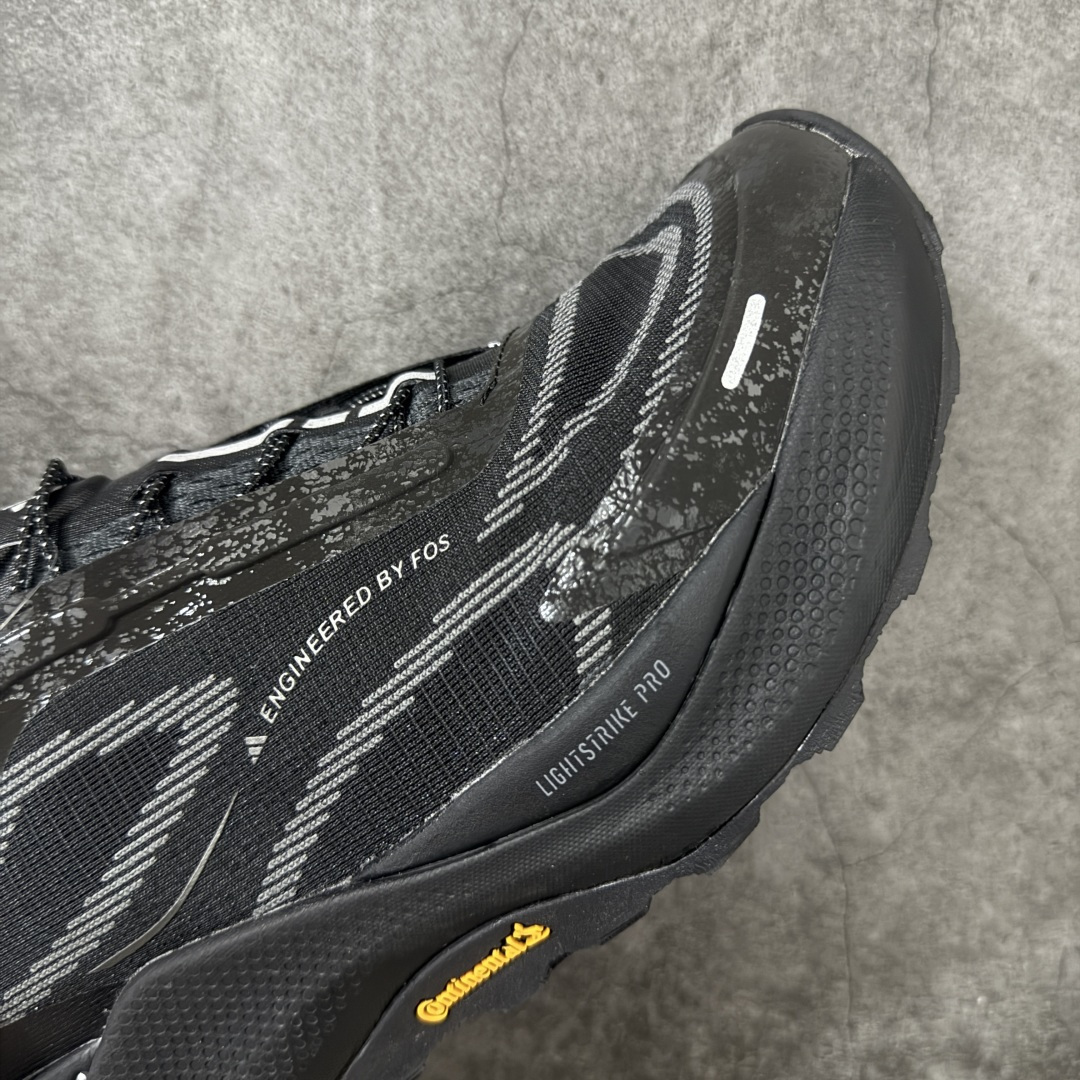 图片[6]-【纯原版】adidas HOLO PEAK 舒适贴合 户外越野跑鞋 男女同款 黑色 KI1520 顶级纯原 原鞋私模1：1开发 抽绳绑带设计，黑武士款机能感拉满，Lightstrike Pro中底踩出硬核气场，暗黑美学直接封神；黑武士款通透网面+流线型设计，清爽又轻盈，穿搭脚感全拿捏；大地咖款复古氛围感拉满，马牌大底防滑耐磨，抓地力超稳，软弹中底适合长时间步行越野不累脚，超高颜值 百搭各种风格！ 尺码：36-45含半码-选品中心