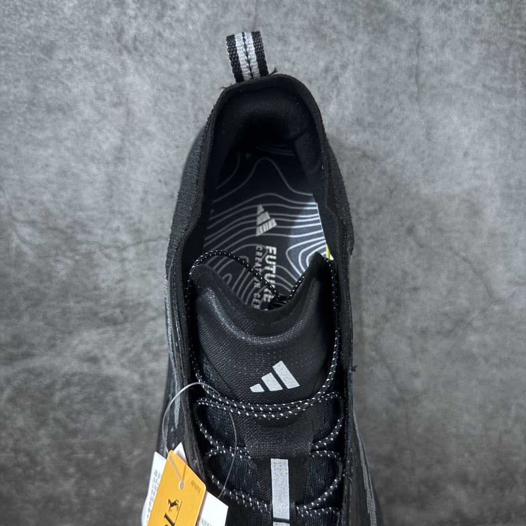 图片[8]-【纯原版】adidas HOLO PEAK 舒适贴合 户外越野跑鞋 男女同款 黑色 KI1520 顶级纯原 原鞋私模1：1开发 抽绳绑带设计，黑武士款机能感拉满，Lightstrike Pro中底踩出硬核气场，暗黑美学直接封神；黑武士款通透网面+流线型设计，清爽又轻盈，穿搭脚感全拿捏；大地咖款复古氛围感拉满，马牌大底防滑耐磨，抓地力超稳，软弹中底适合长时间步行越野不累脚，超高颜值 百搭各种风格！ 尺码：36-45含半码-选品中心
