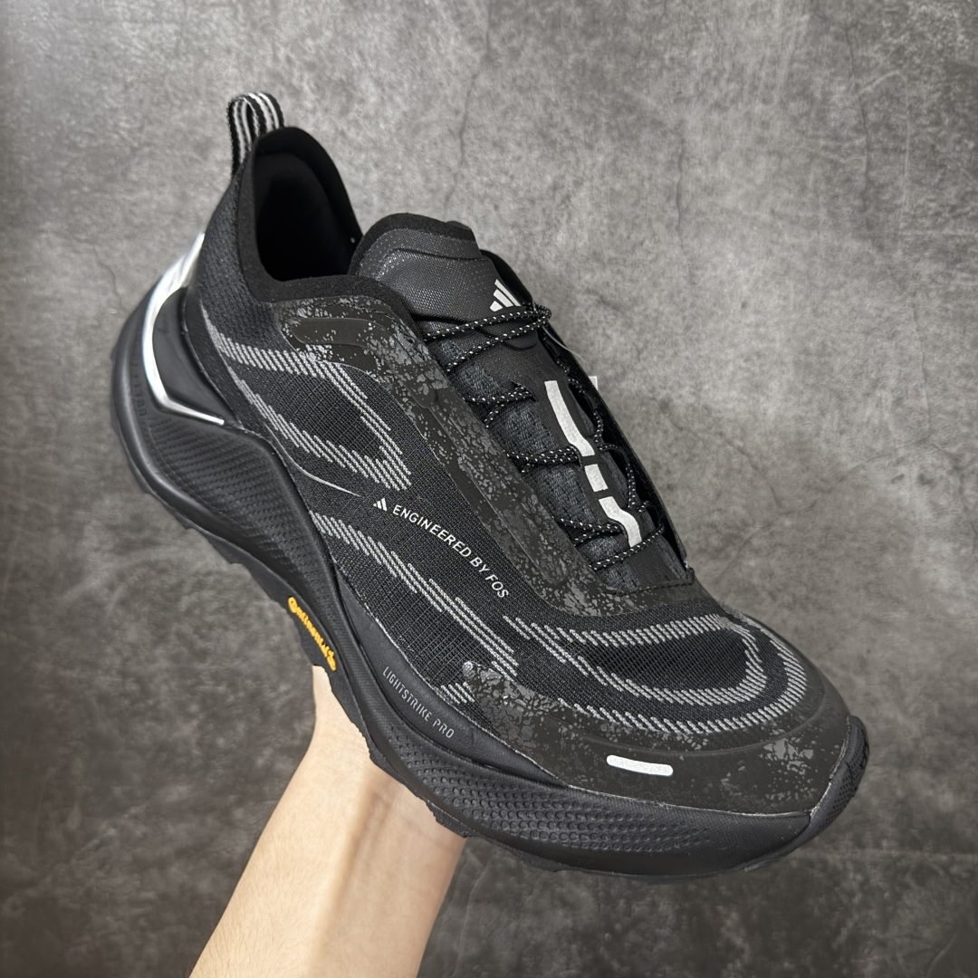 图片[3]-【纯原版】adidas HOLO PEAK 舒适贴合 户外越野跑鞋 男女同款 黑色 KI1520 顶级纯原 原鞋私模1：1开发 抽绳绑带设计，黑武士款机能感拉满，Lightstrike Pro中底踩出硬核气场，暗黑美学直接封神；黑武士款通透网面+流线型设计，清爽又轻盈，穿搭脚感全拿捏；大地咖款复古氛围感拉满，马牌大底防滑耐磨，抓地力超稳，软弹中底适合长时间步行越野不累脚，超高颜值 百搭各种风格！ 尺码：36-45含半码-选品中心