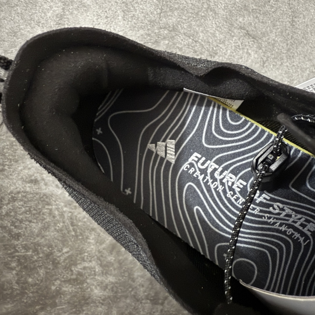 图片[9]-【纯原版】adidas HOLO PEAK 舒适贴合 户外越野跑鞋 男女同款 黑色 KI1520 顶级纯原 原鞋私模1：1开发 抽绳绑带设计，黑武士款机能感拉满，Lightstrike Pro中底踩出硬核气场，暗黑美学直接封神；黑武士款通透网面+流线型设计，清爽又轻盈，穿搭脚感全拿捏；大地咖款复古氛围感拉满，马牌大底防滑耐磨，抓地力超稳，软弹中底适合长时间步行越野不累脚，超高颜值 百搭各种风格！ 尺码：36-45含半码-选品中心