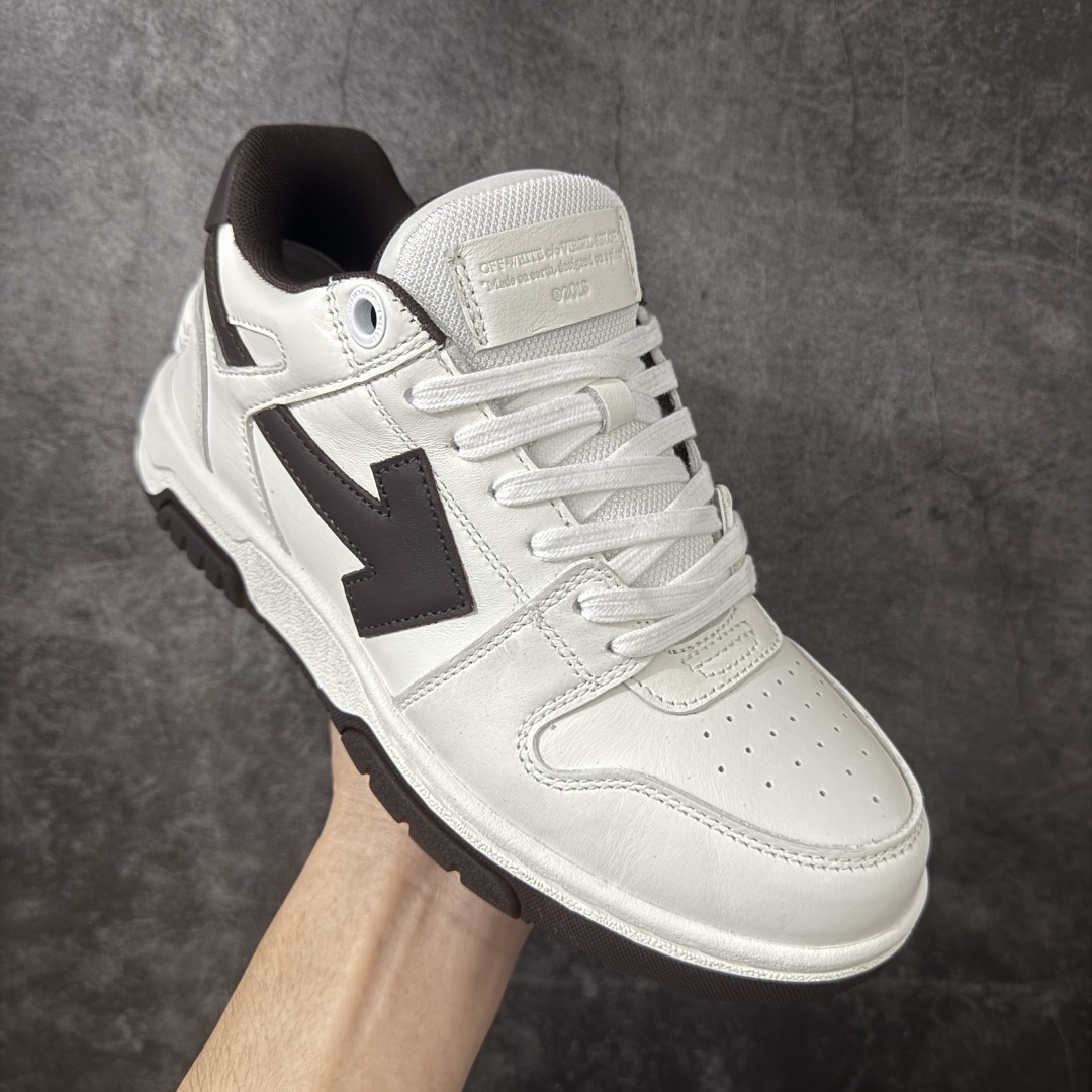 图片[3]-【原厂版】OFF-WHITE Out Of Office OW低帮时尚板鞋 白黑 全新版本 大厂出货 全头层软质皮料 质感满分💯 细节描述市场货 配件齐全 杨幂同款 由经典配色打造 箭头符号、ZipTie 标签、1ogo印花等经典元素皆在此呈现 让人一眼明了 Off-White 的潮流身份 单品以黑白配色皮质制成 饰有品牌标志性 zip Tie 束线带吊牌 侧面饰有 Arrows 图案 展现出品牌对街头风格的偏爱 原厂原档案开发 原盒原标原厂头层皮料 官方原版设计 做工细节全方位对比原鞋 尺码：35 36 37 38 39 40 41 42 43 44 45 46 47-选品中心