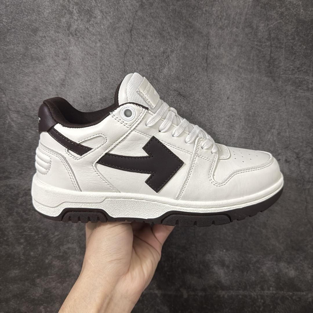 【原厂版】OFF-WHITE Out Of Office OW低帮时尚板鞋 白黑 全新版本 大厂出货 全头层软质皮料 质感满分💯 细节描述市场货 配件齐全 杨幂同款 由经典配色打造 箭头符号、ZipTie 标签、1ogo印花等经典元素皆在此呈现 让人一眼明了 Off-White 的潮流身份 单品以黑白配色皮质制成 饰有品牌标志性 zip Tie 束线带吊牌 侧面饰有 Arrows 图案 展现出品牌对街头风格的偏爱 原厂原档案开发 原盒原标原厂头层皮料 官方原版设计 做工细节全方位对比原鞋 尺码：35 36 37 38 39 40 41 42 43 44 45 46 47-选品中心